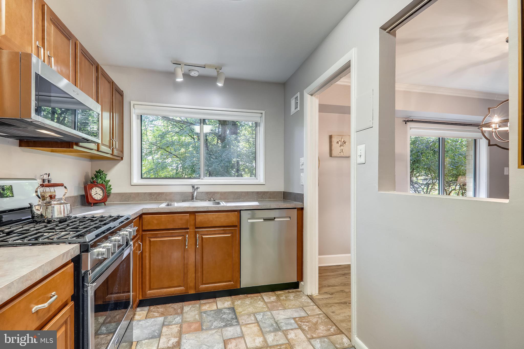 PARKSIDE CONDOMINIUMS - Residential
