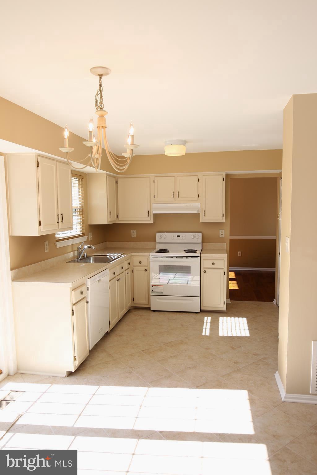 OAK SPRINGS - Residential Lease
