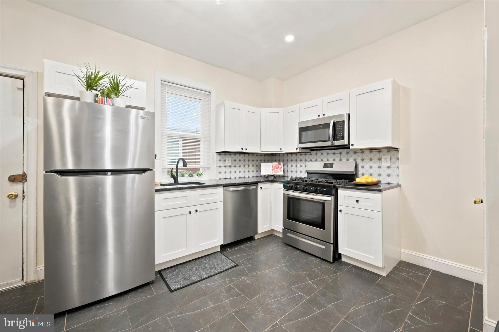 GERMANTOWN (EAST) - Residential