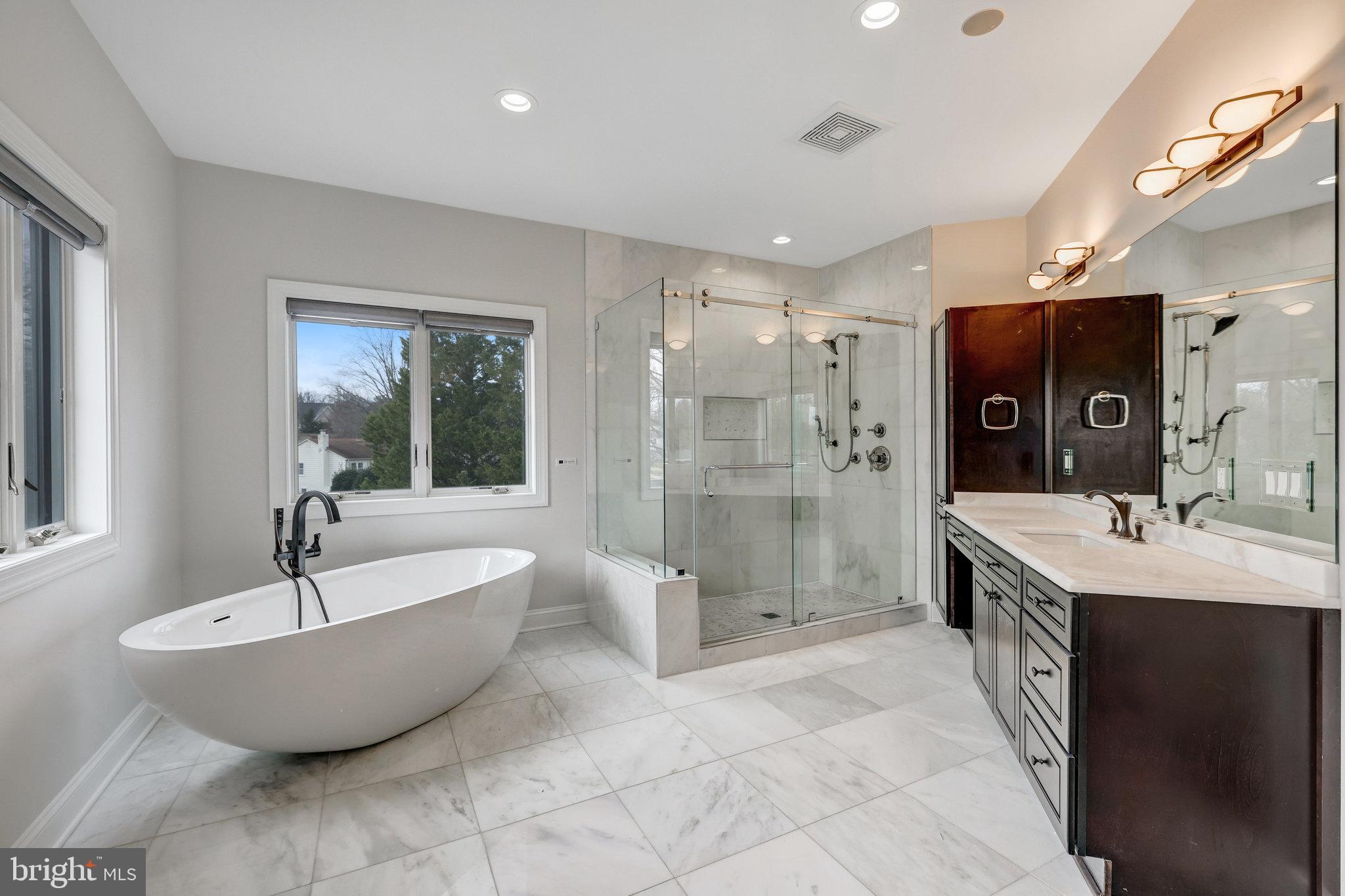CHESTERBROOK WOODS - Residential Lease
