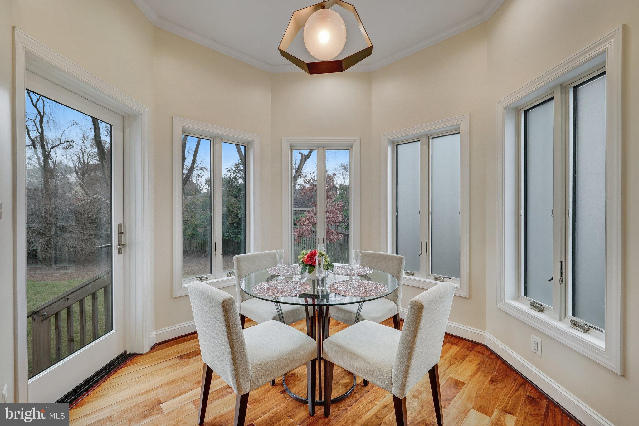 CHESTERBROOK WOODS - Residential Lease