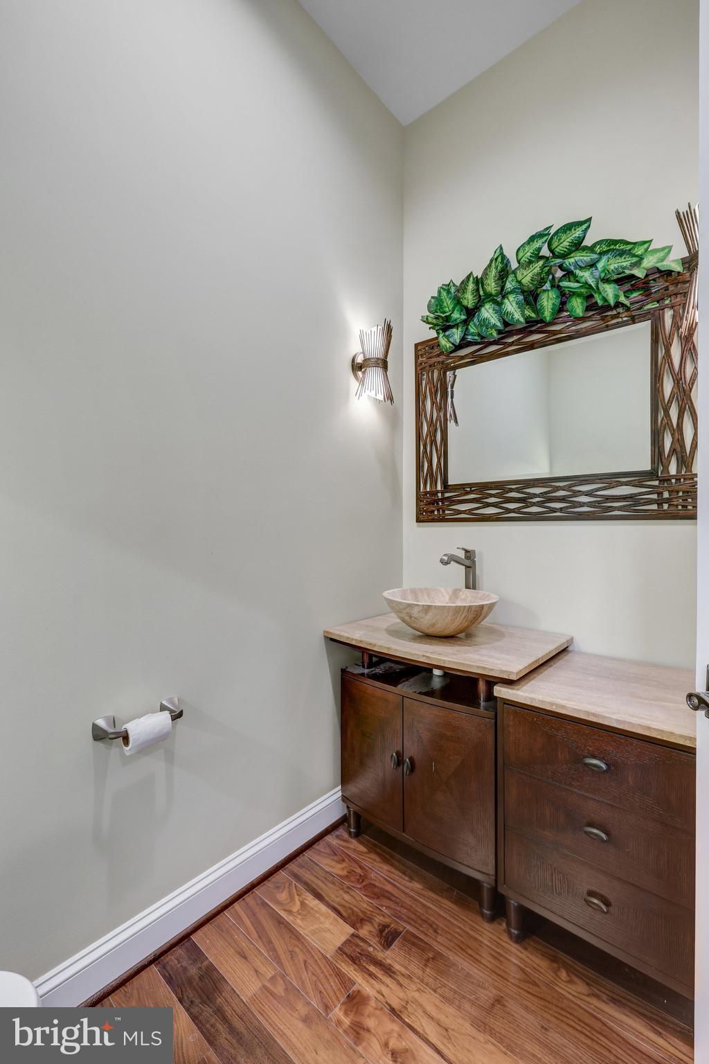 CHESTERBROOK WOODS - Residential Lease