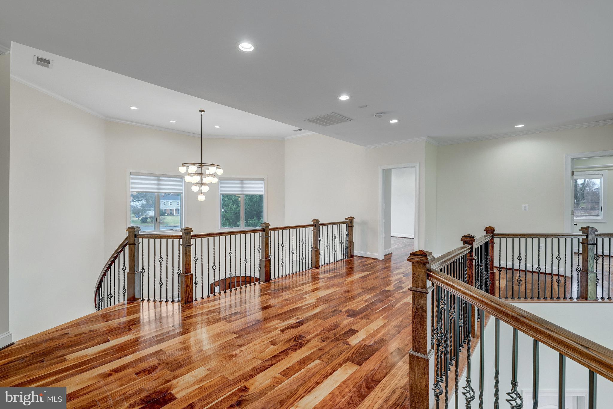 CHESTERBROOK WOODS - Residential Lease