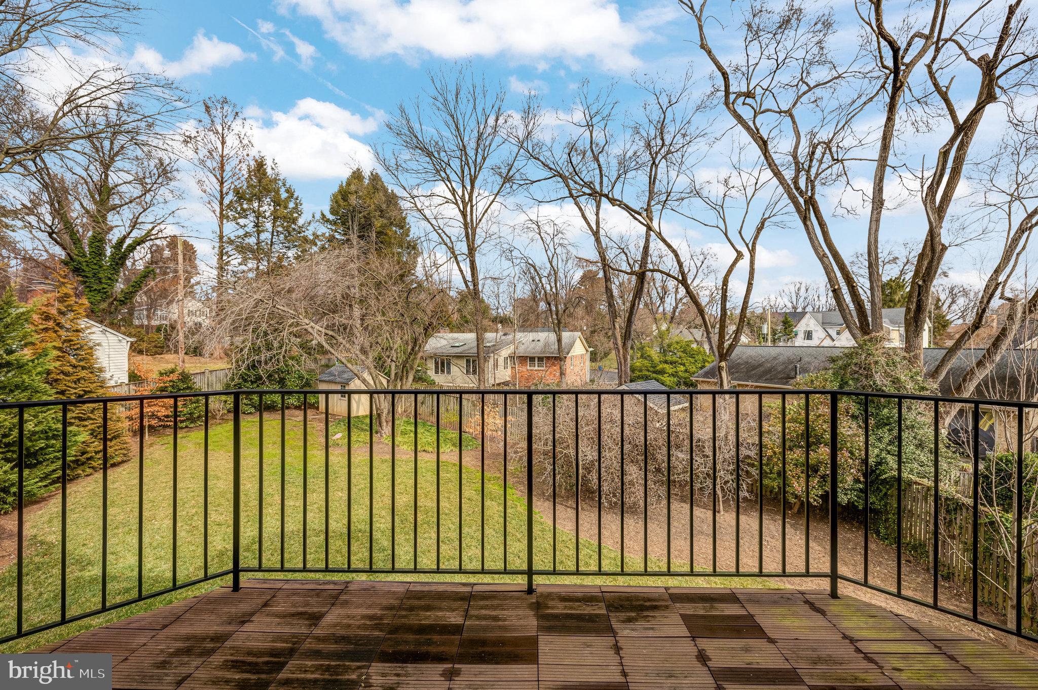 CHESTERBROOK WOODS - Residential Lease