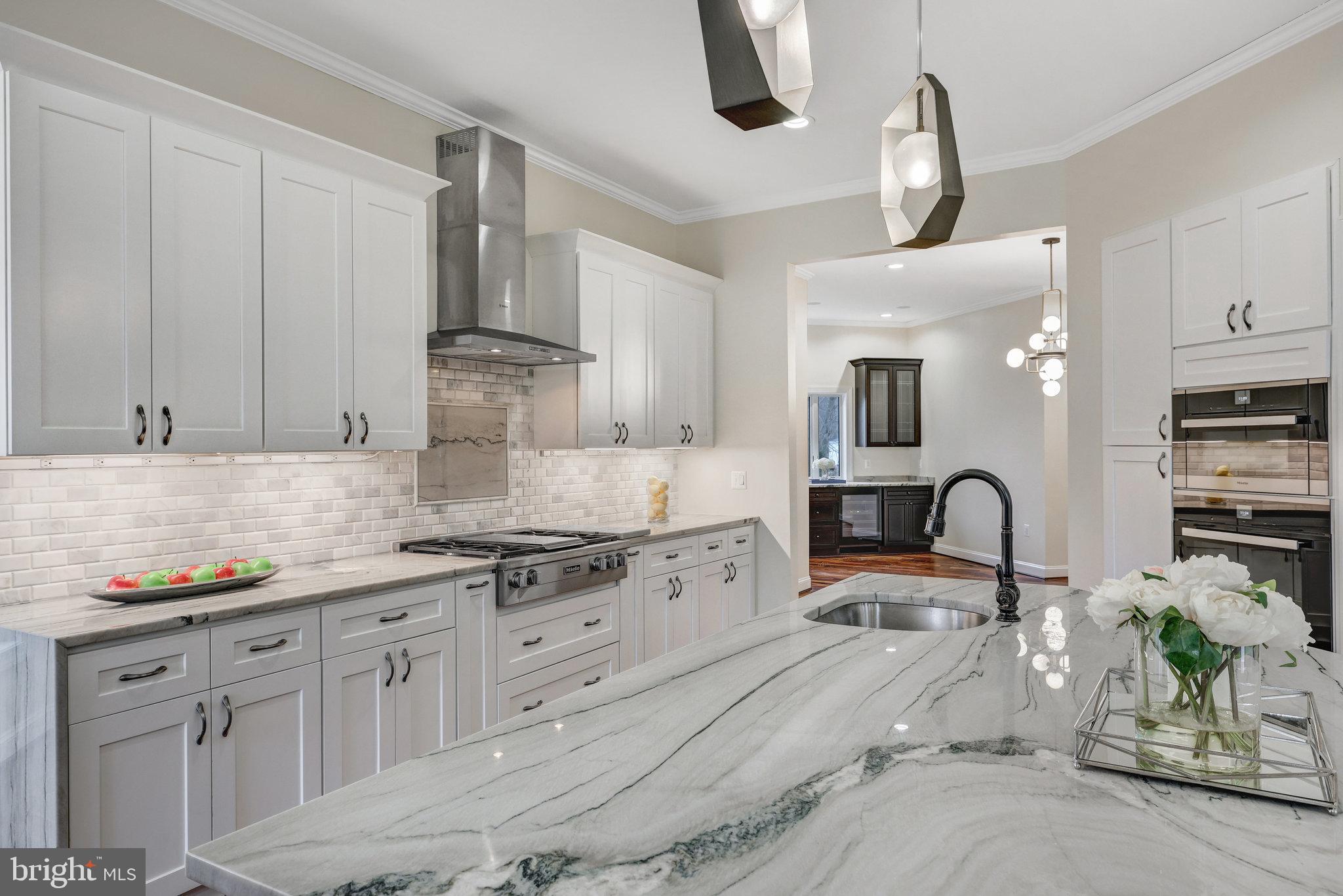 CHESTERBROOK WOODS - Residential Lease