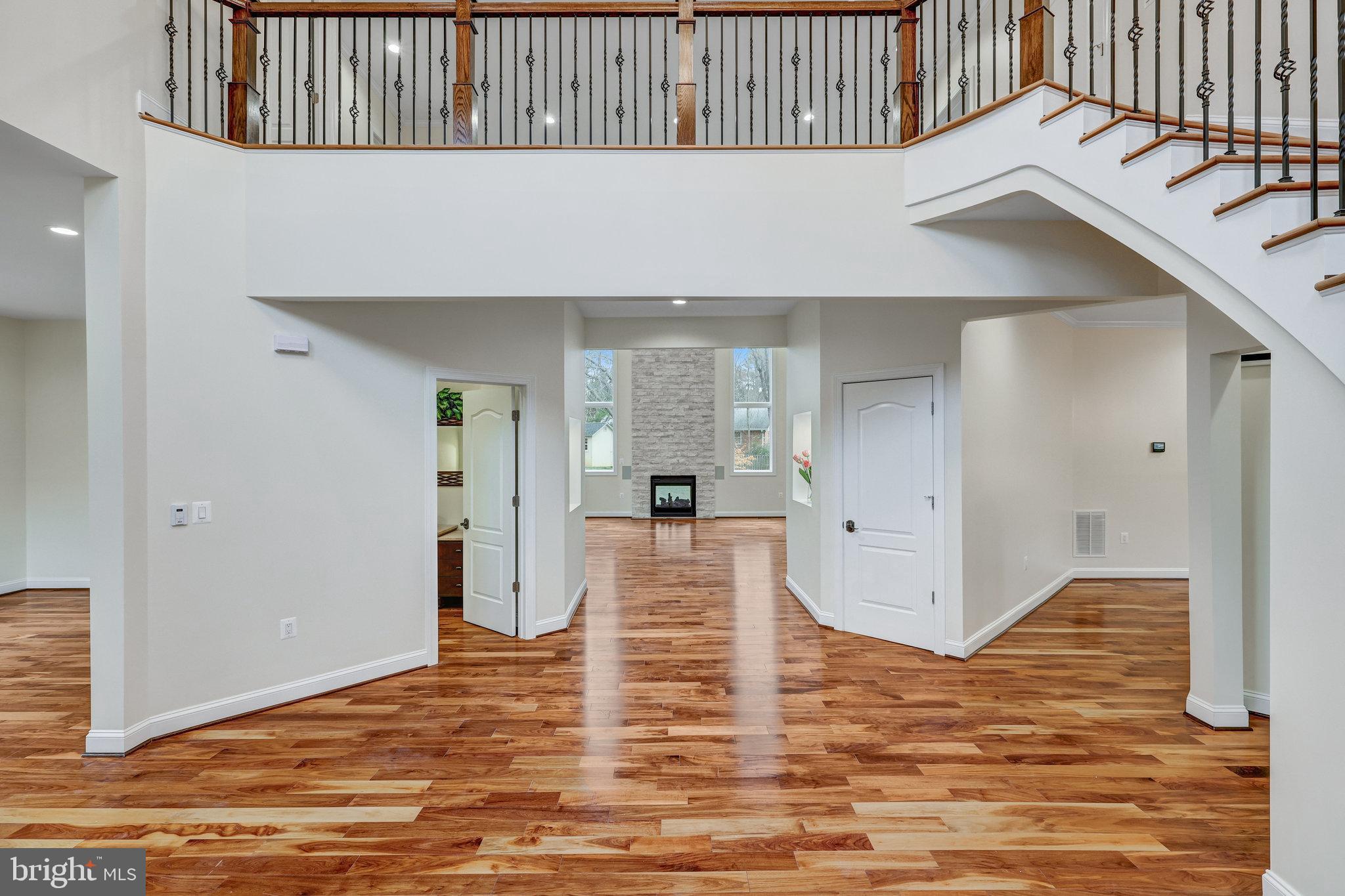 CHESTERBROOK WOODS - Residential Lease