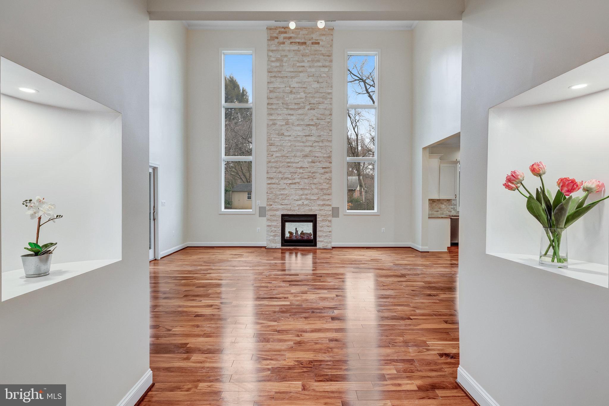 CHESTERBROOK WOODS - Residential Lease