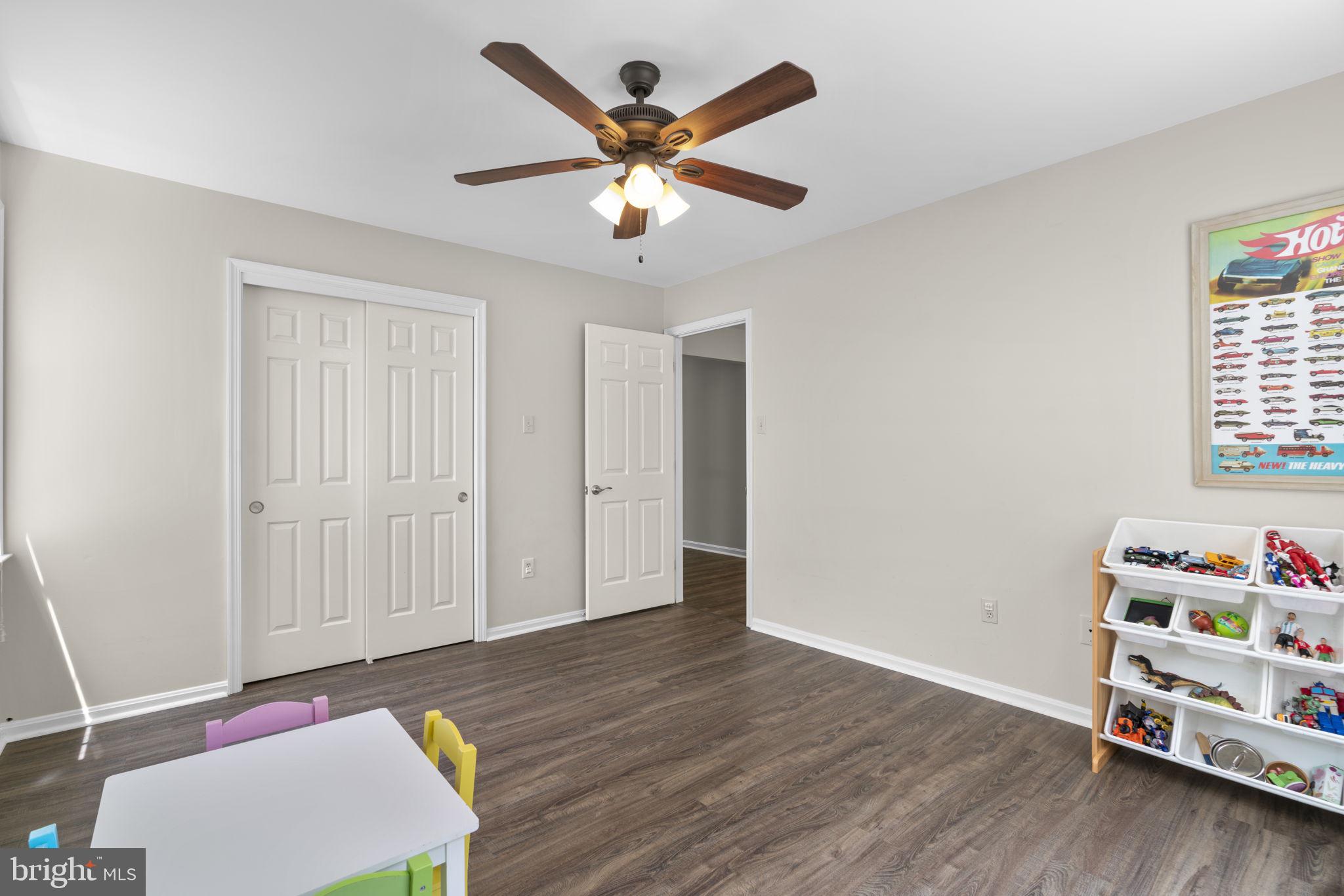 HICKORY RIDGE - Residential