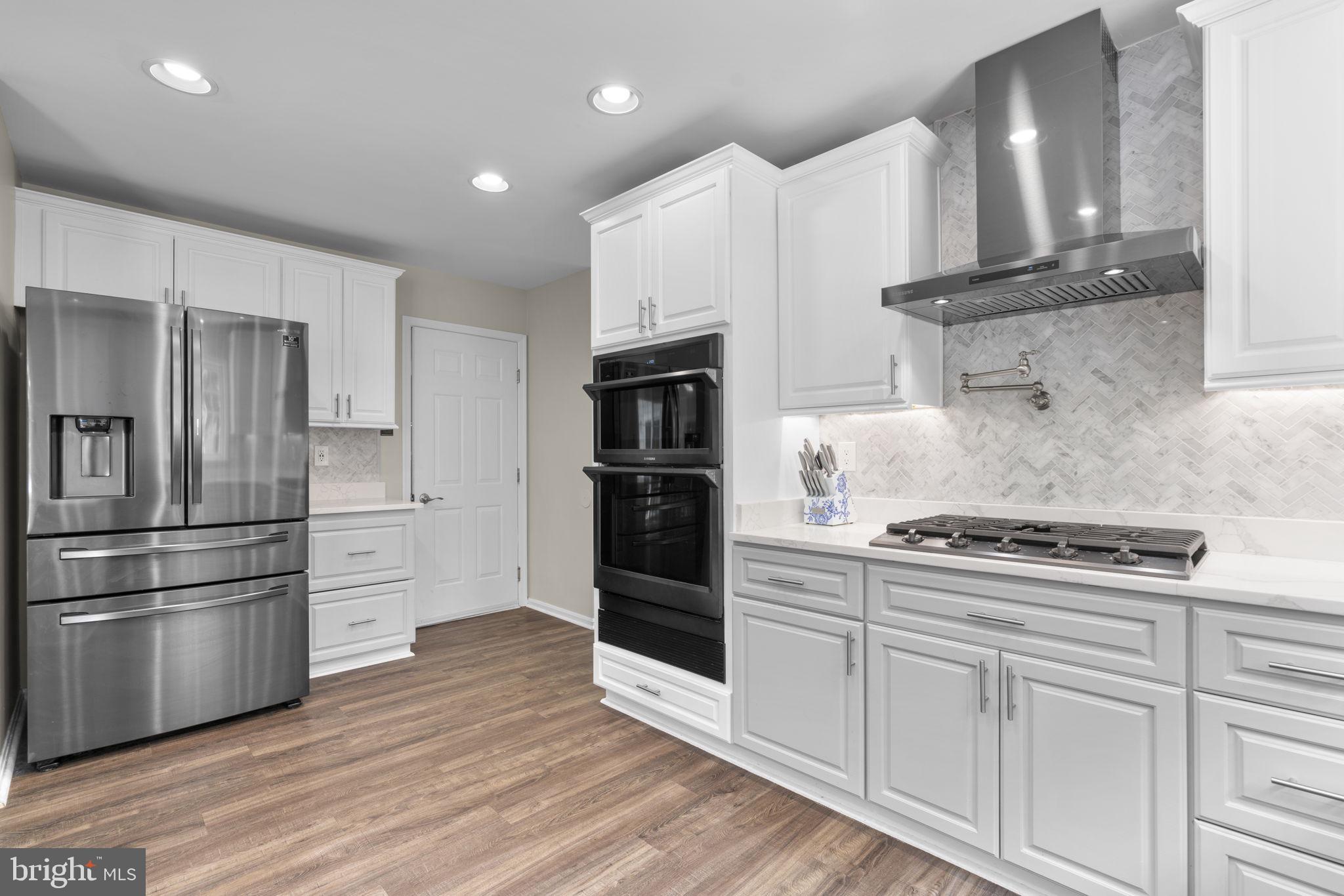 HICKORY RIDGE - Residential