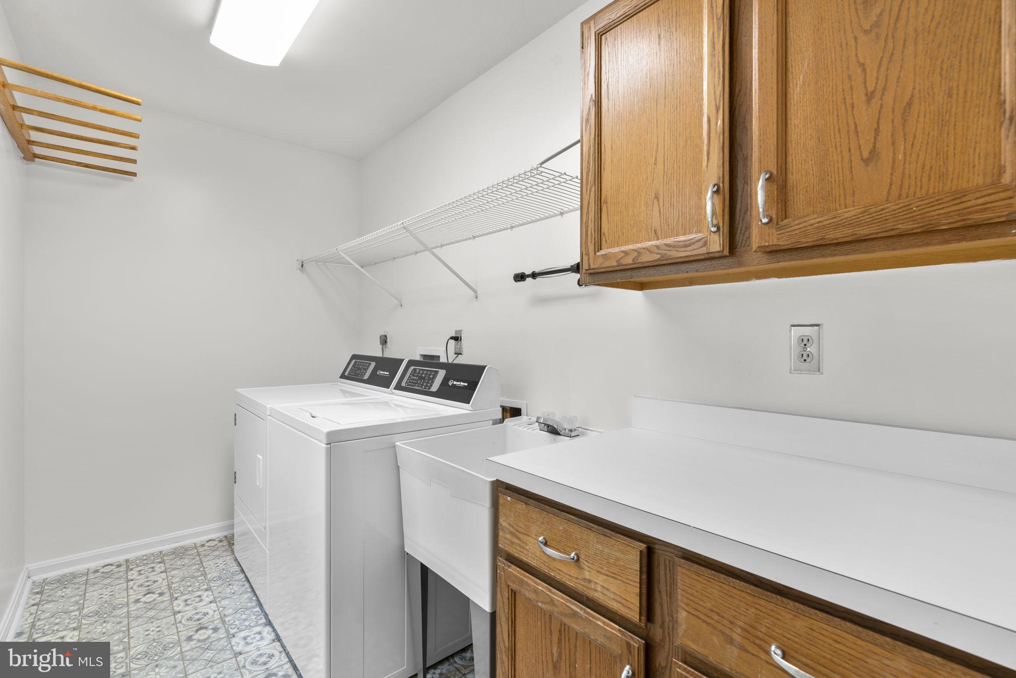 HICKORY RIDGE - Residential