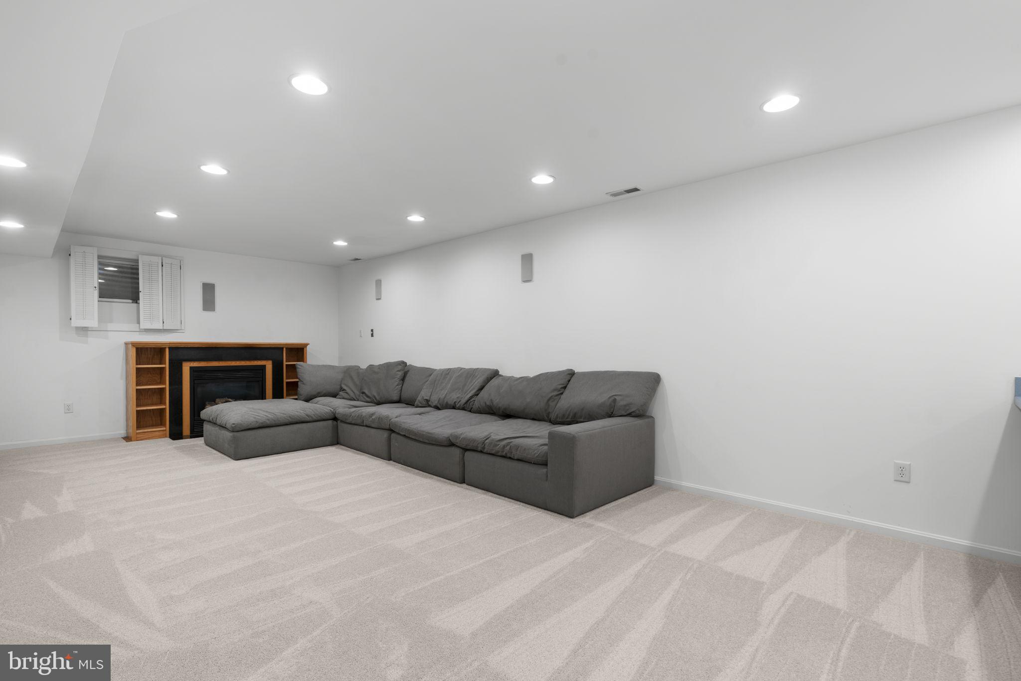 HICKORY RIDGE - Residential