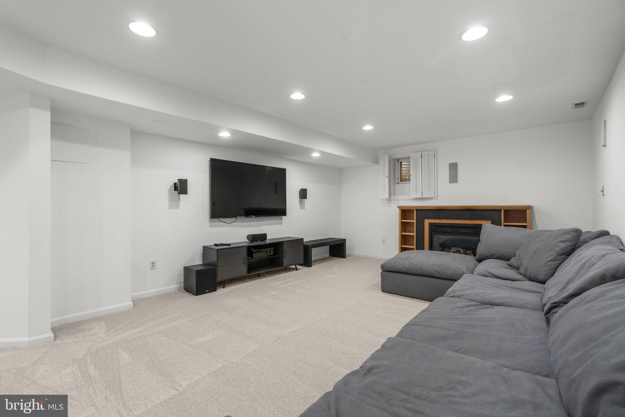 HICKORY RIDGE - Residential