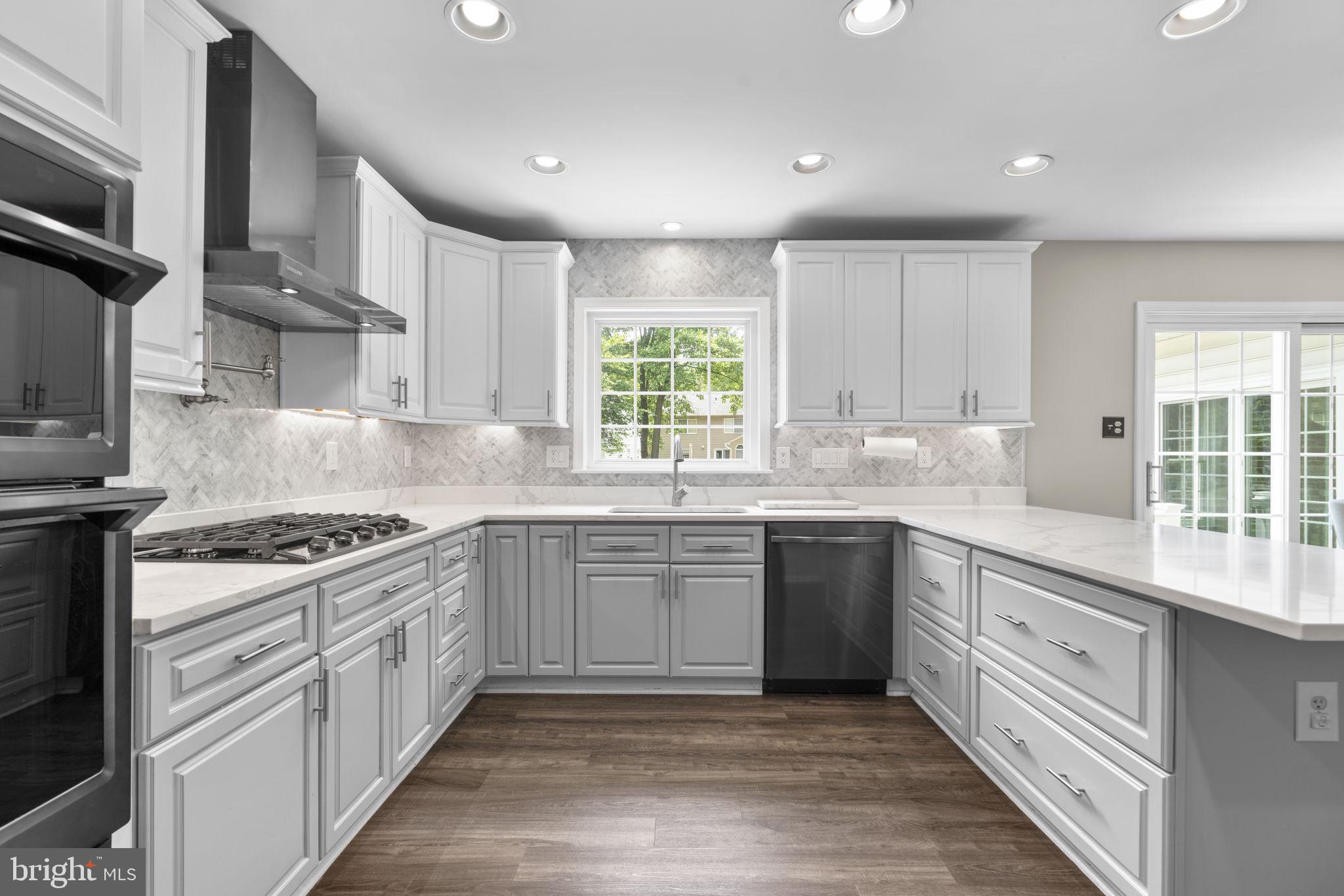 HICKORY RIDGE - Residential