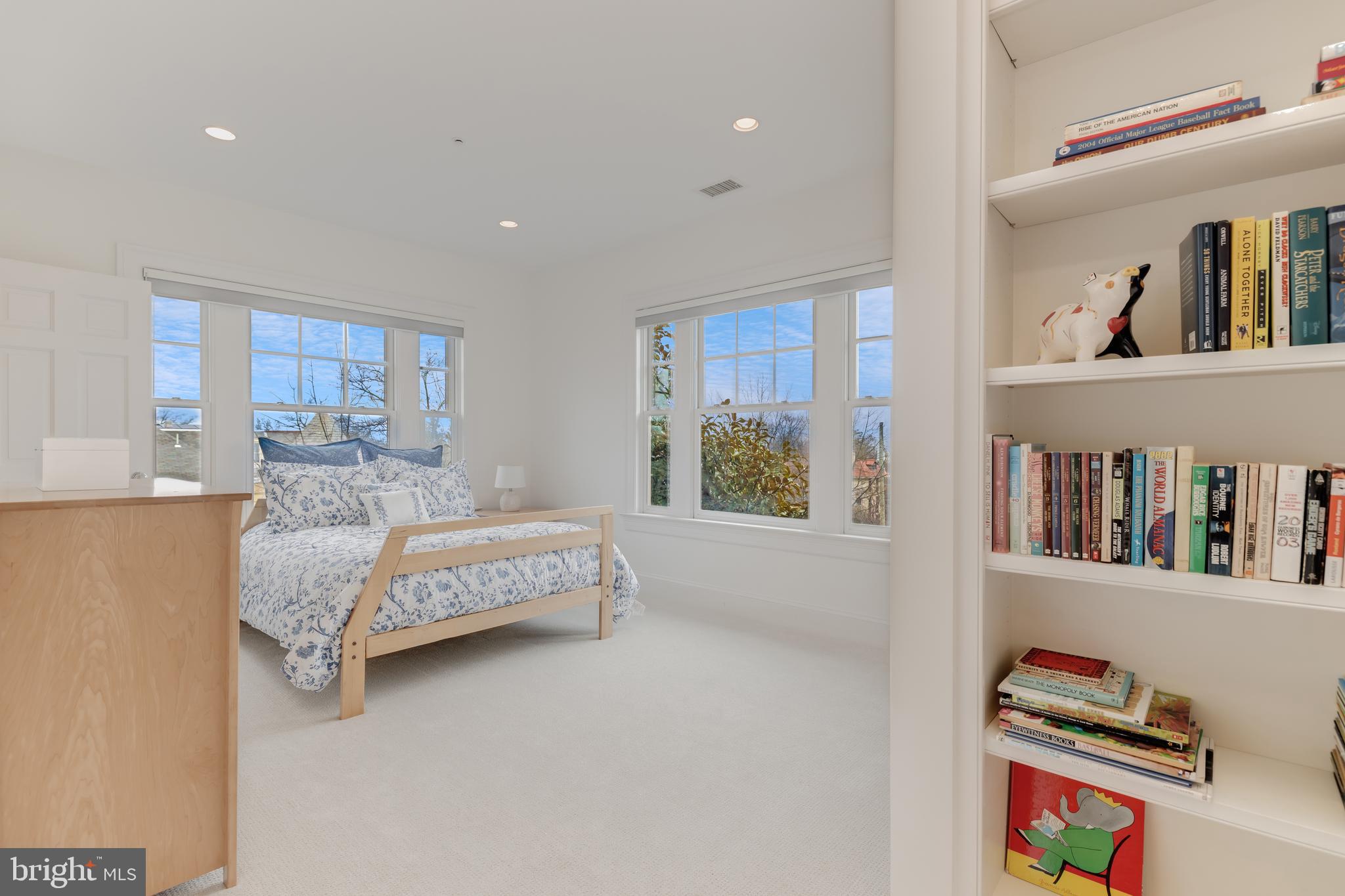 CLEVELAND PARK - Residential