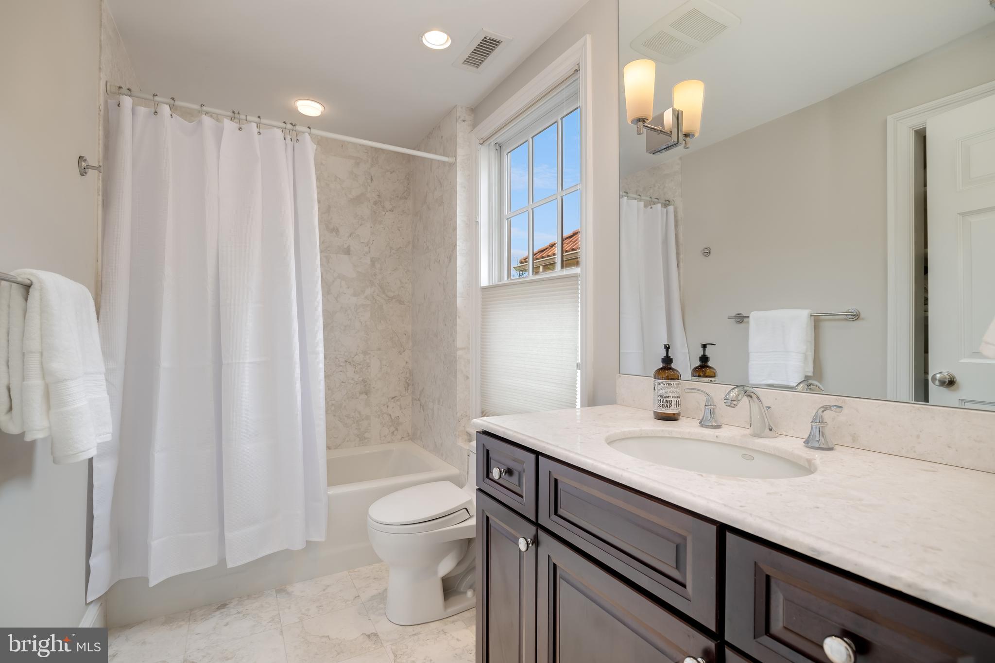 CLEVELAND PARK - Residential