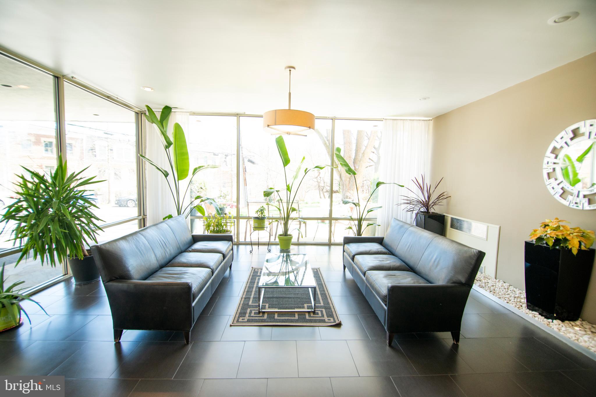 COURTHOUSE - Residential Lease