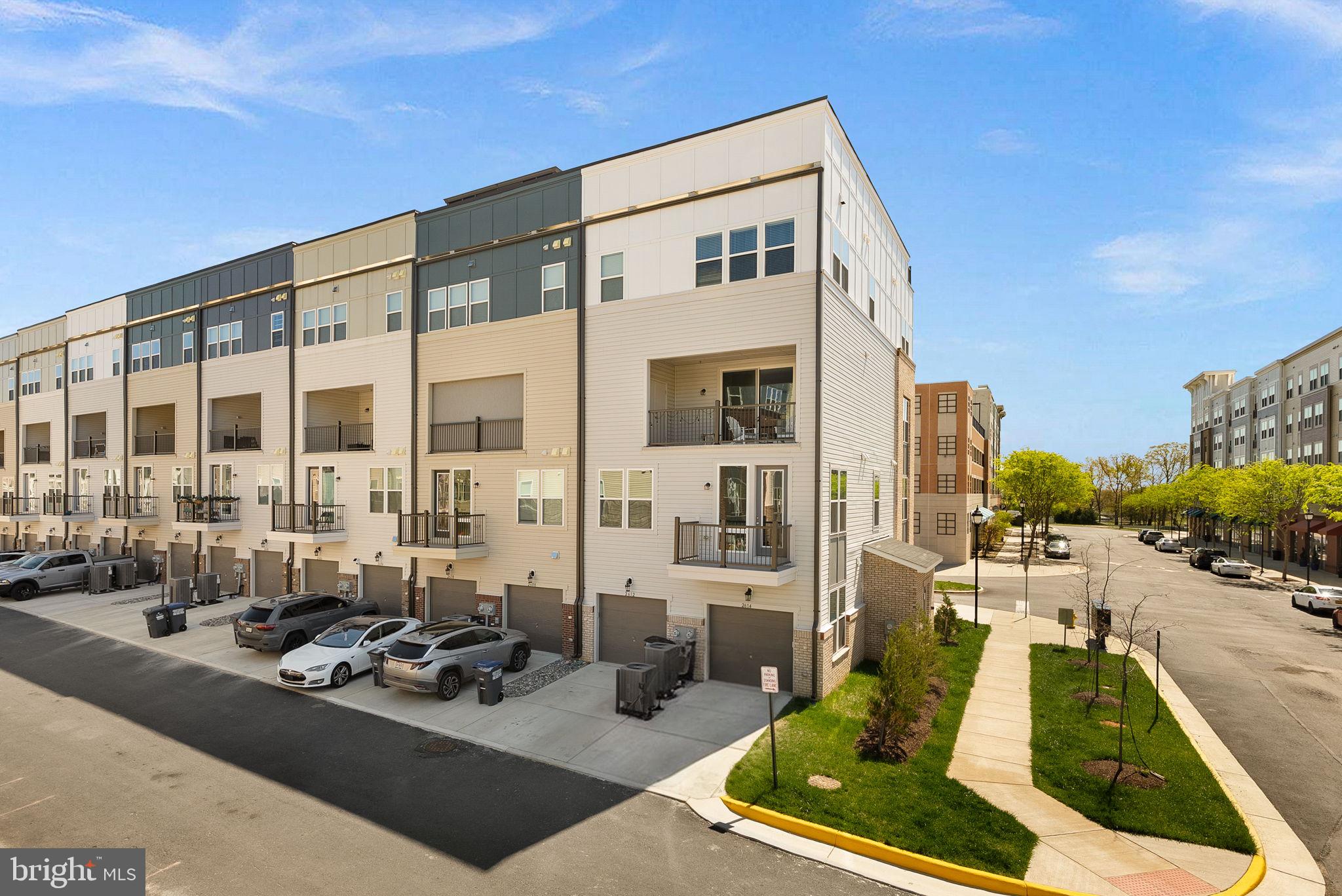 NEABSCO COMMONS - Residential Lease