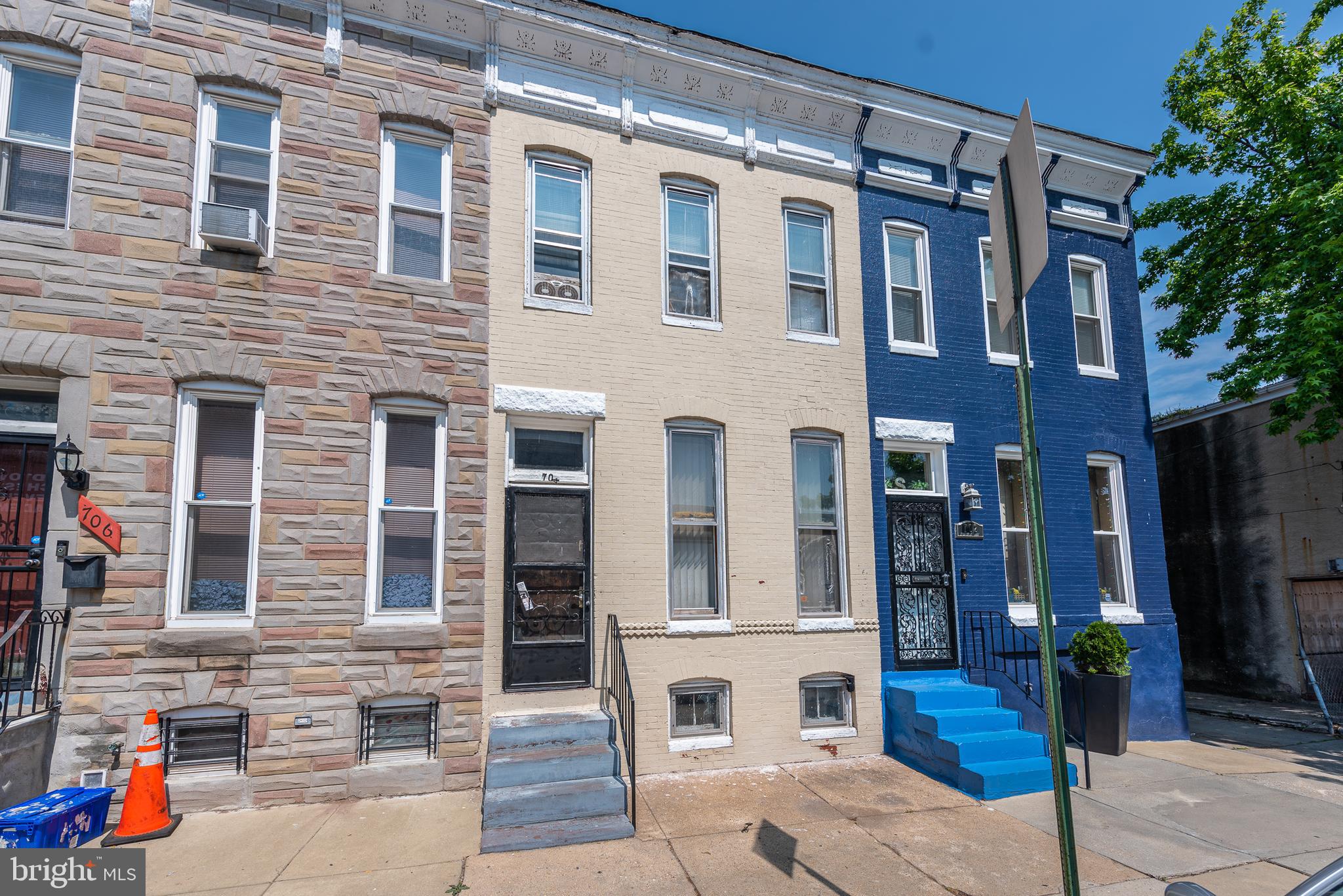 INVESTMENT OPPORTUNITY!  Great opportunity to renovate and sell or fix up and add to your rental portfolio.  Main level with a living room, dining room, and kitchen, upper level with 2 bedrooms and 1 full bath.  Sold As-Is.