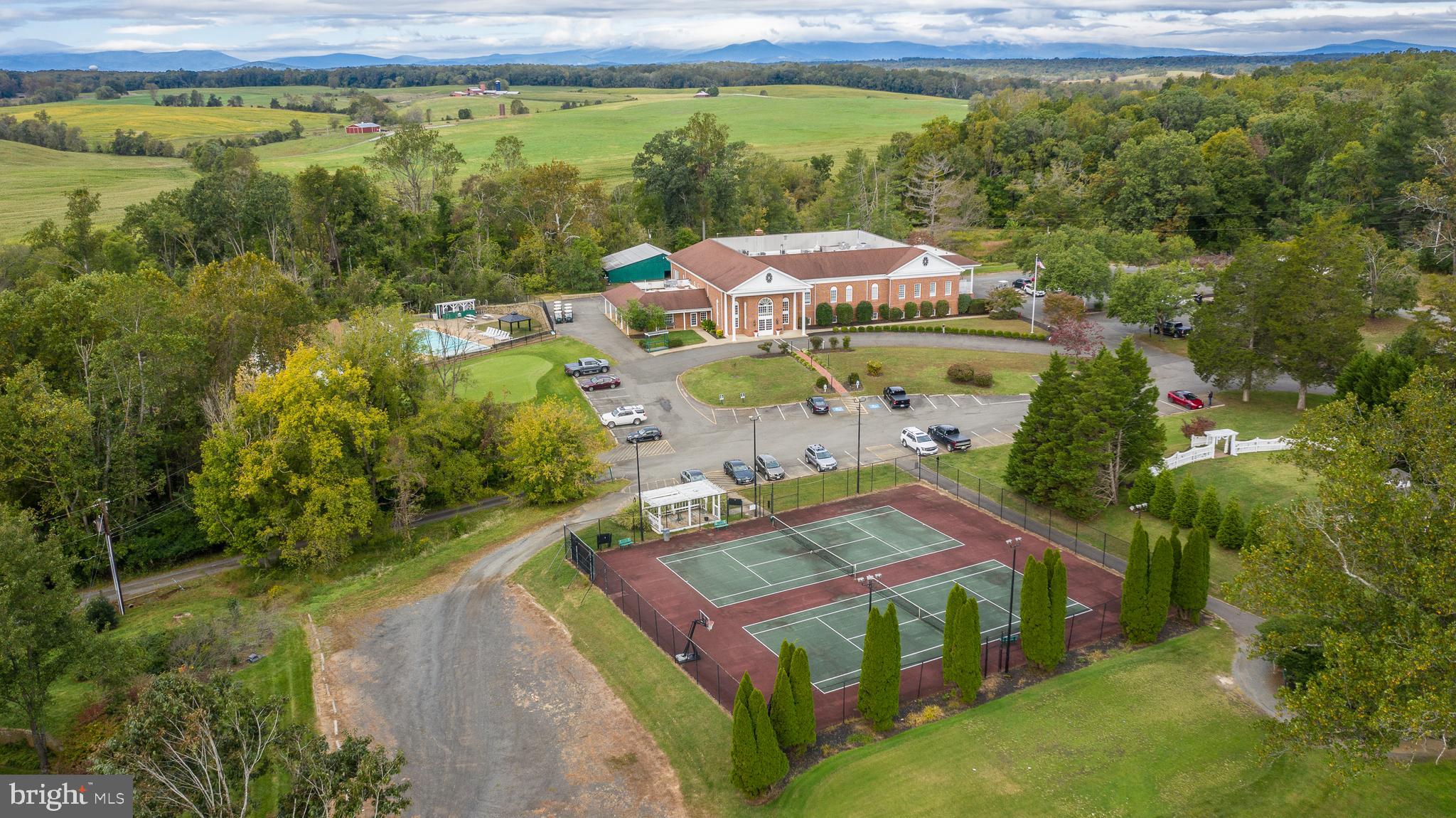 FAUQUIER SPRINGS COUNTRY CLUB - Residential