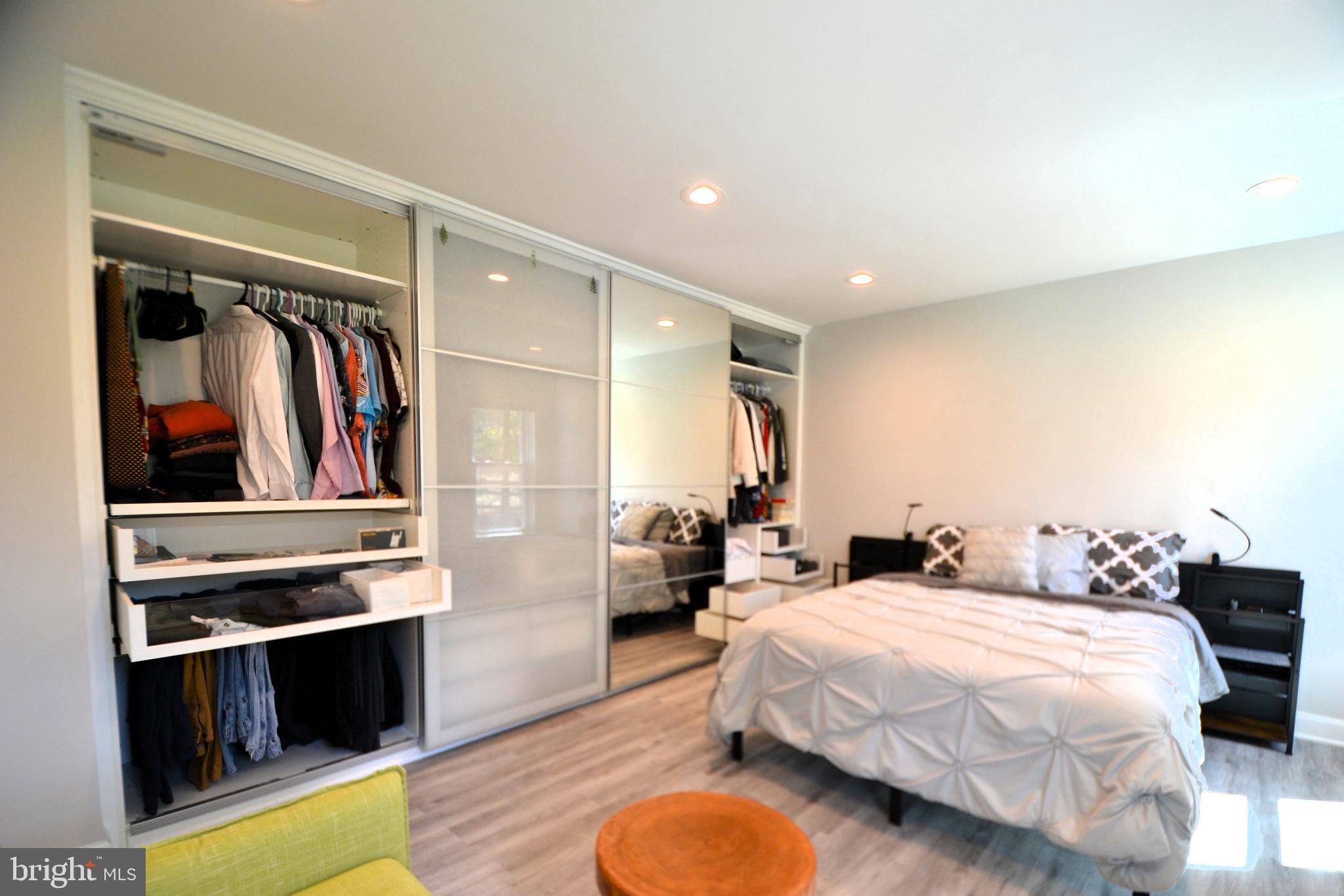 BURKE CENTRE - Residential
