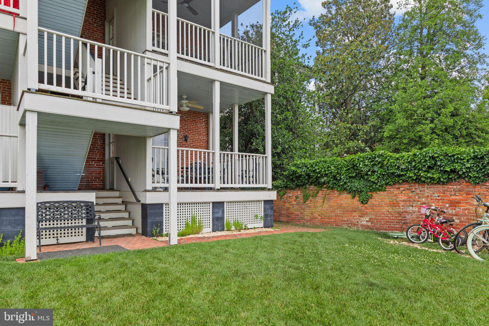 WATER STREET - Residential