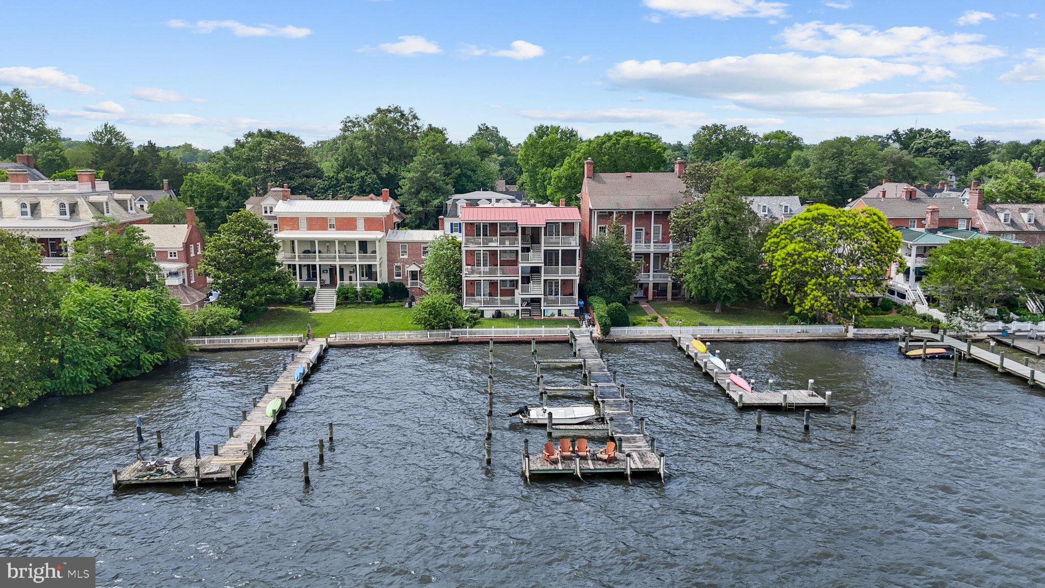WATER STREET - Residential