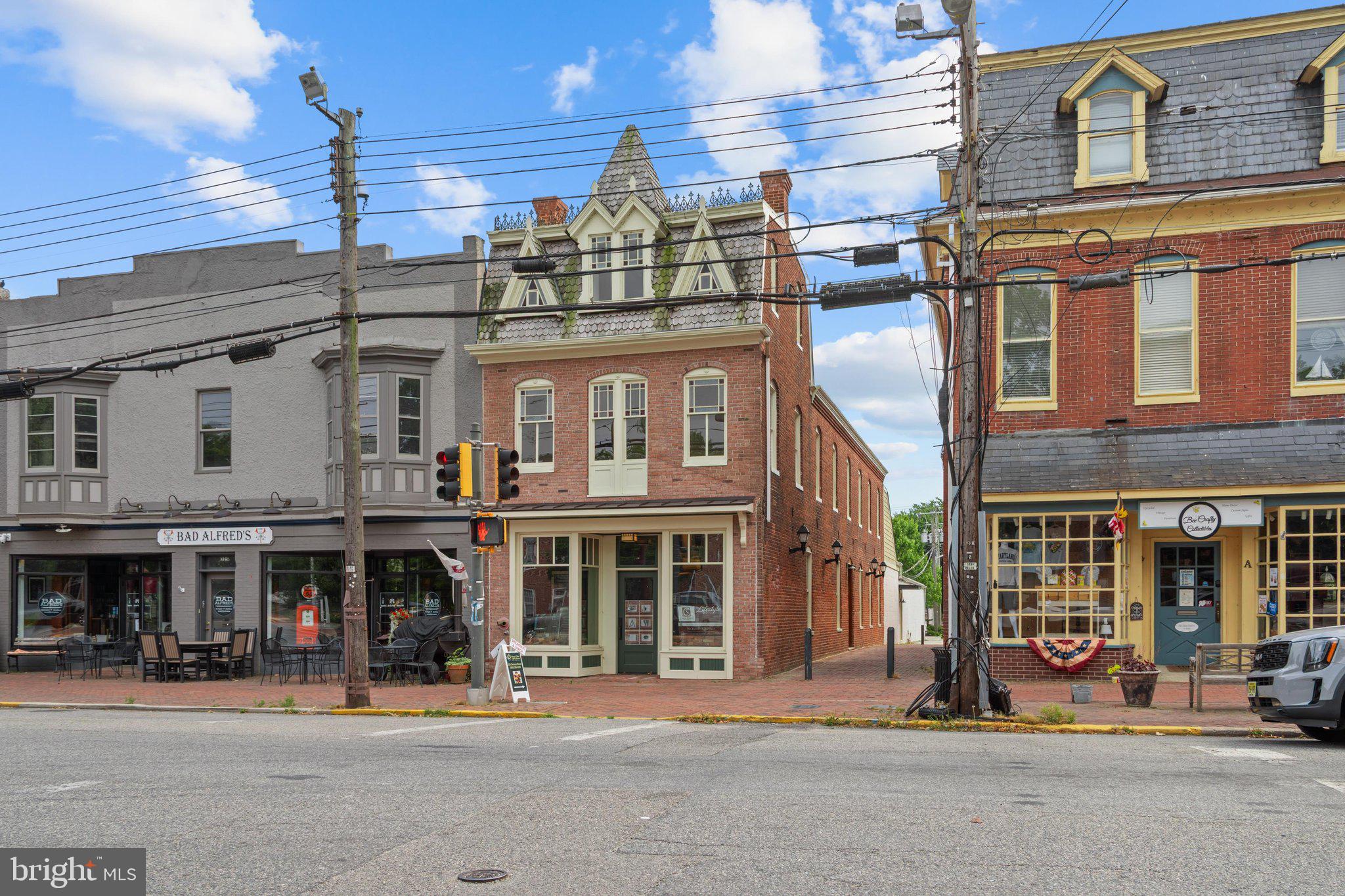 WATER STREET - Residential
