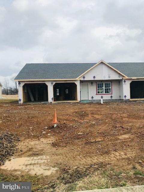One story low maintenance townhouse living at its finest! The Thornwood Villiage Townhouse features an open floor plan. 2 bedrooms, 2 bathrooms, kitchen/dinning room combo, laundry area and 1 car garage.  $85 monthly HOA and $500 HOA Initiation fee due at closing