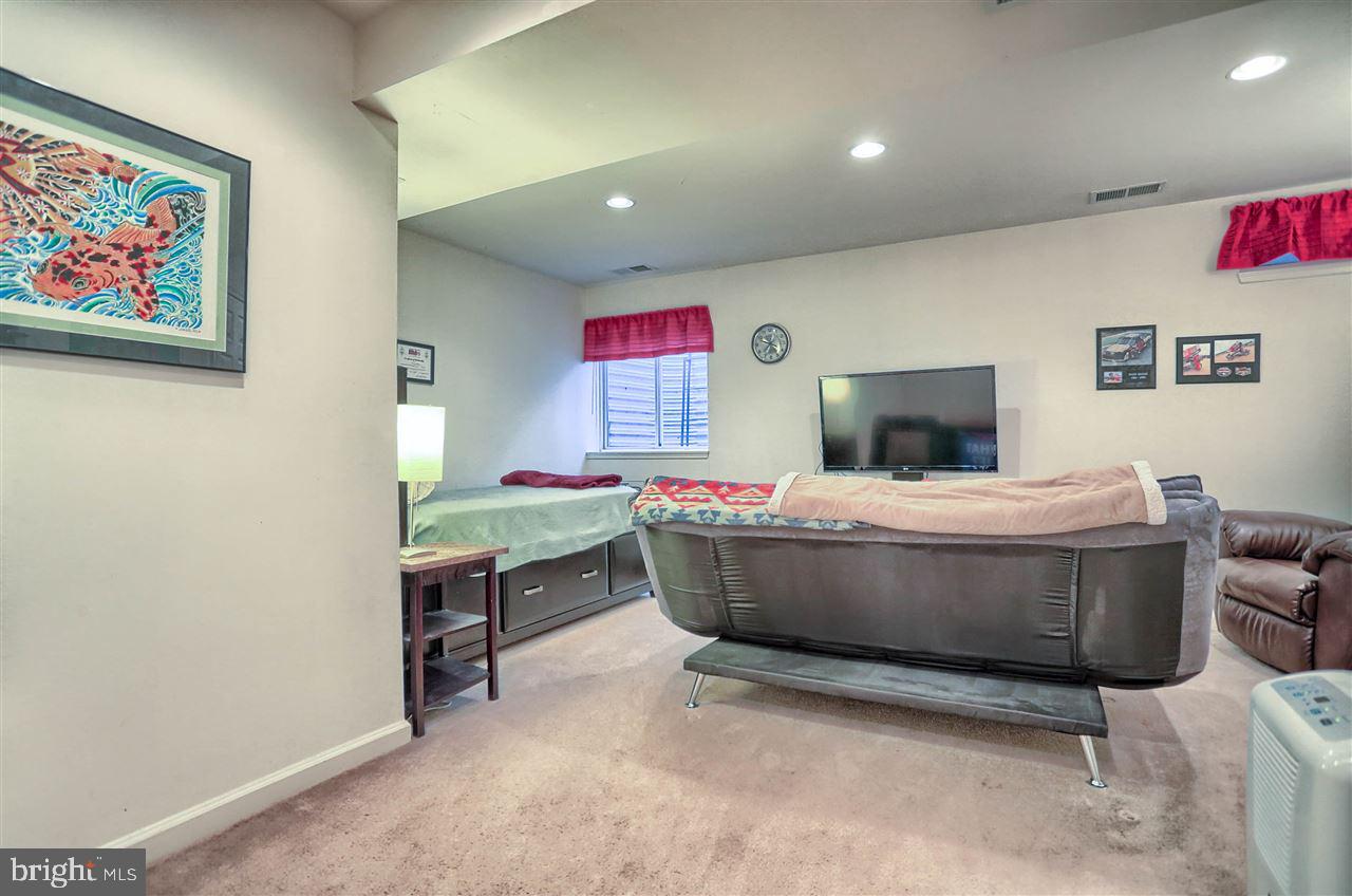 NORTHFIELD - Residential