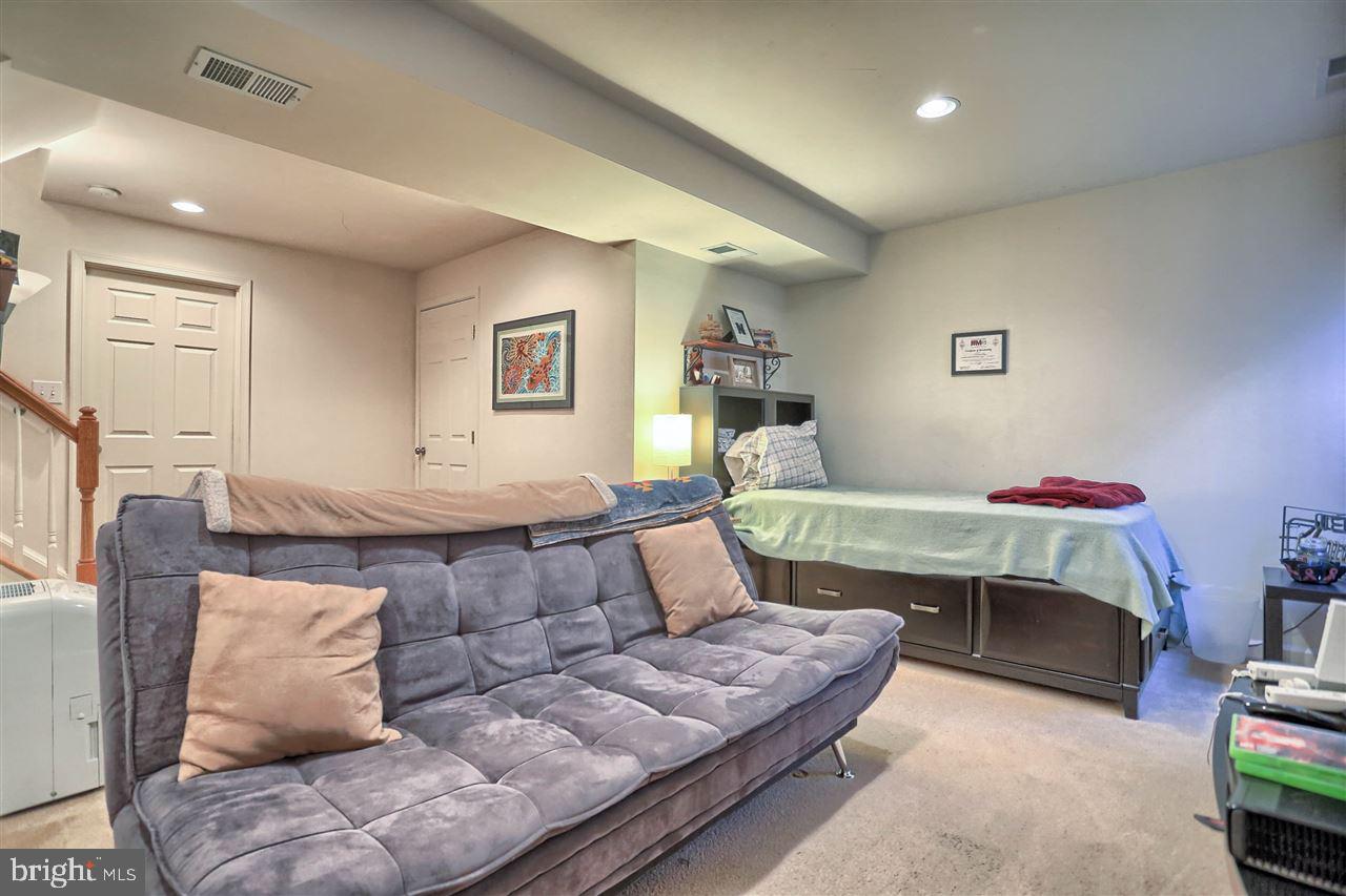 NORTHFIELD - Residential