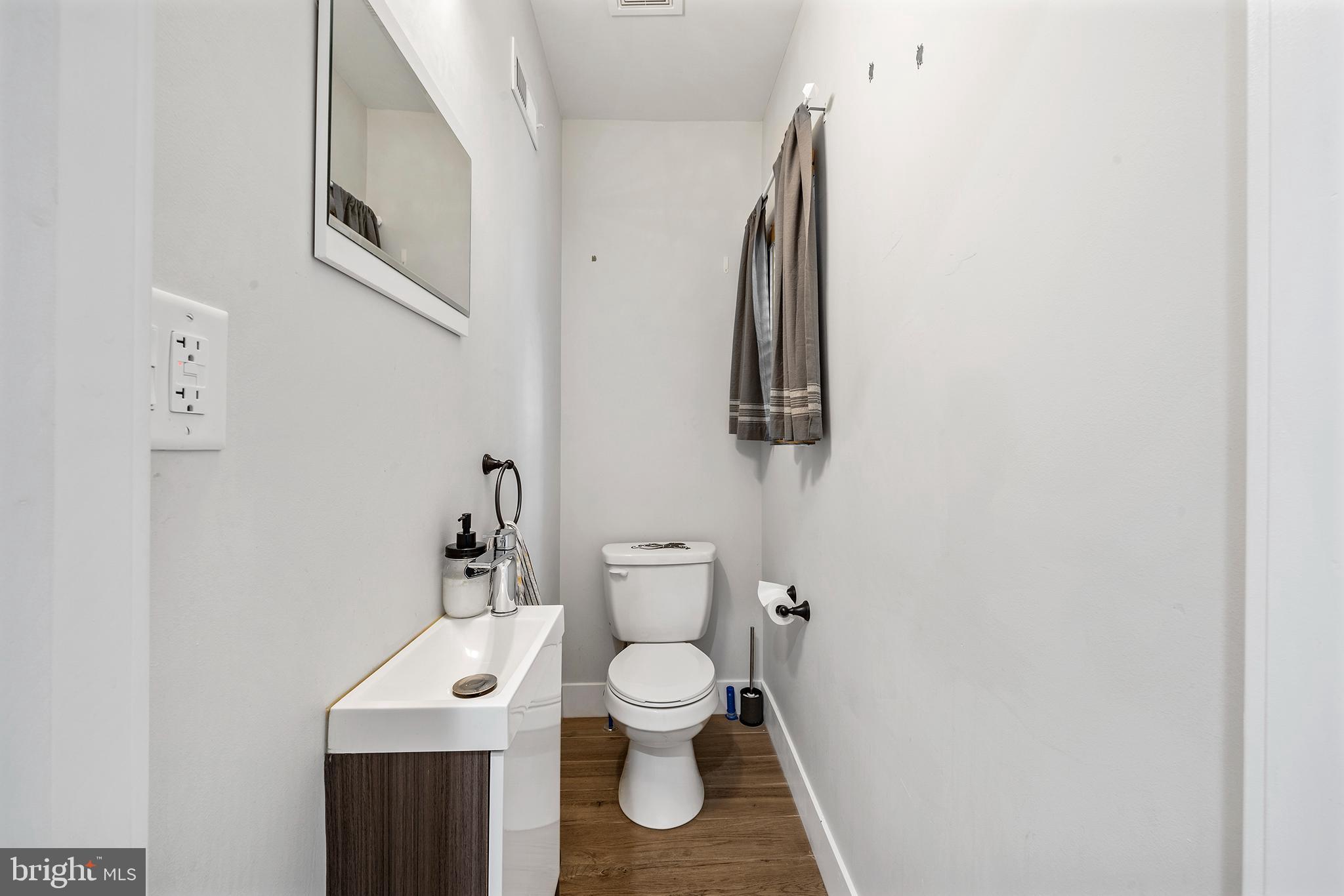 POINT BREEZE - Residential