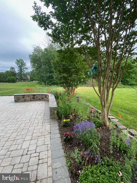 EVERGREEN VILLAGE - Residential Lease