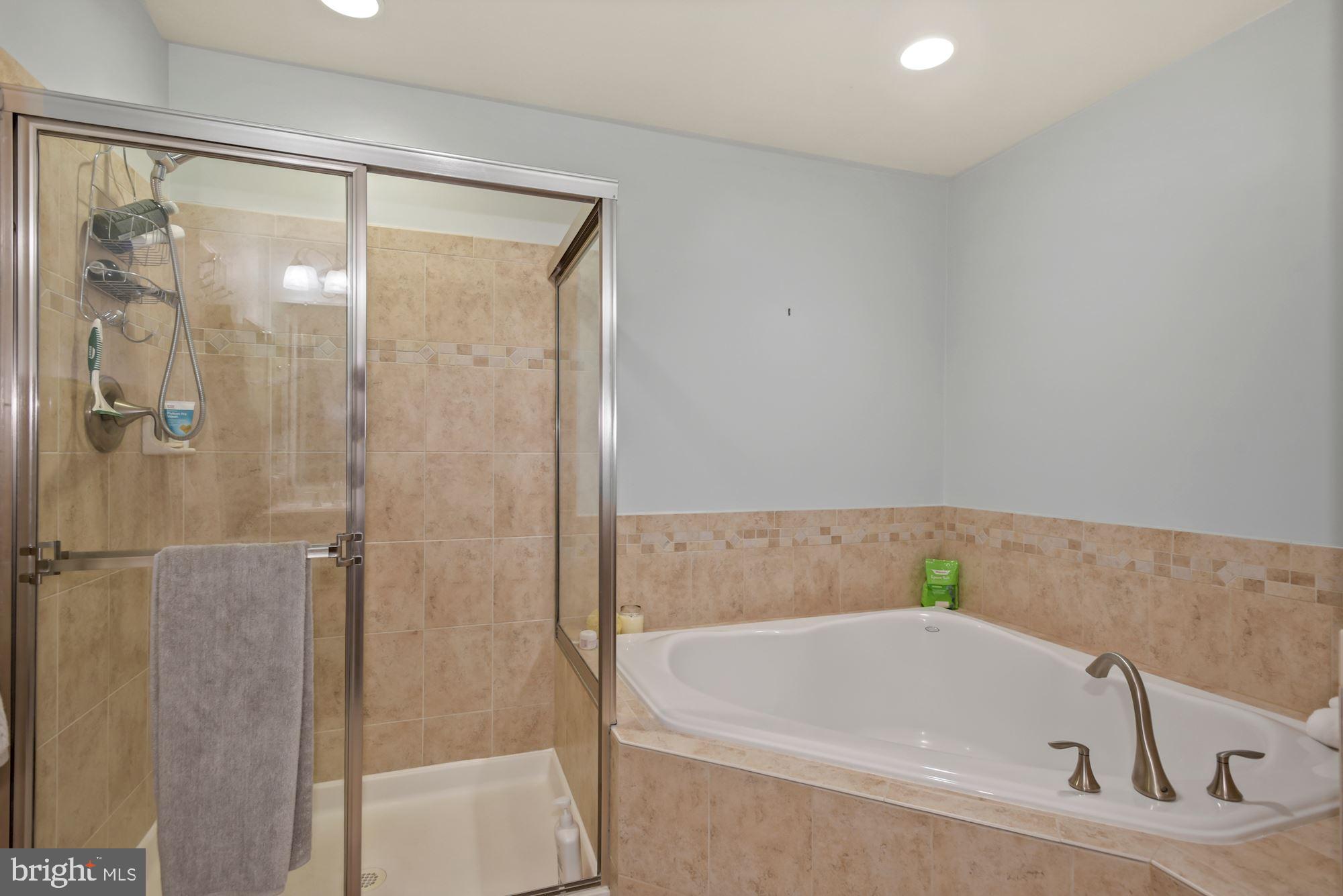 EVERGREEN VILLAGE - Residential Lease