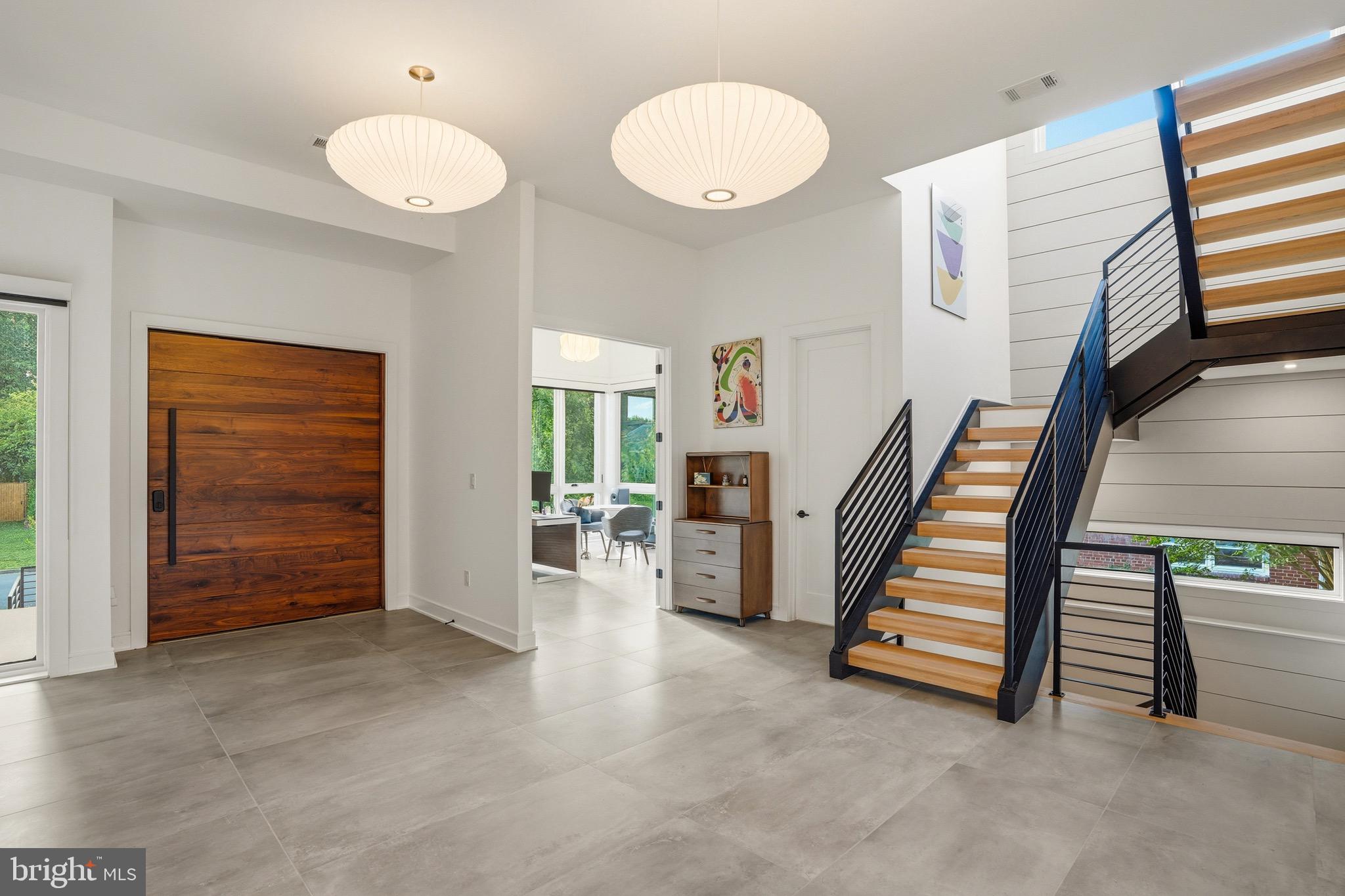 BROYHILLS MCLEAN ESTATES - Residential