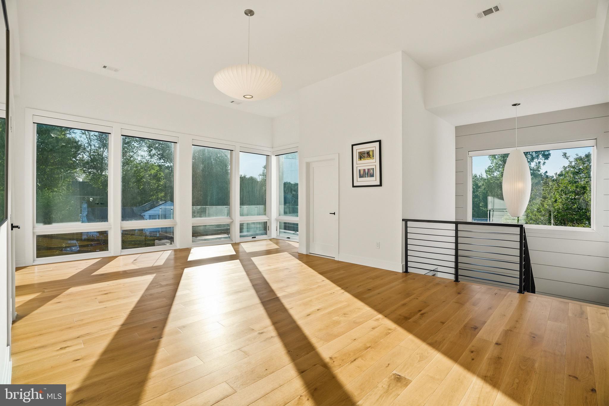 BROYHILLS MCLEAN ESTATES - Residential