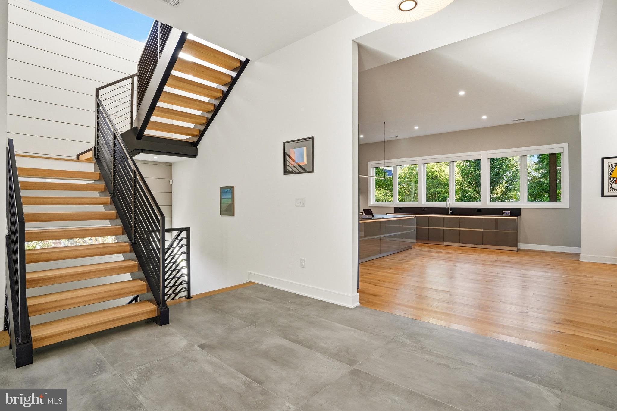 BROYHILLS MCLEAN ESTATES - Residential