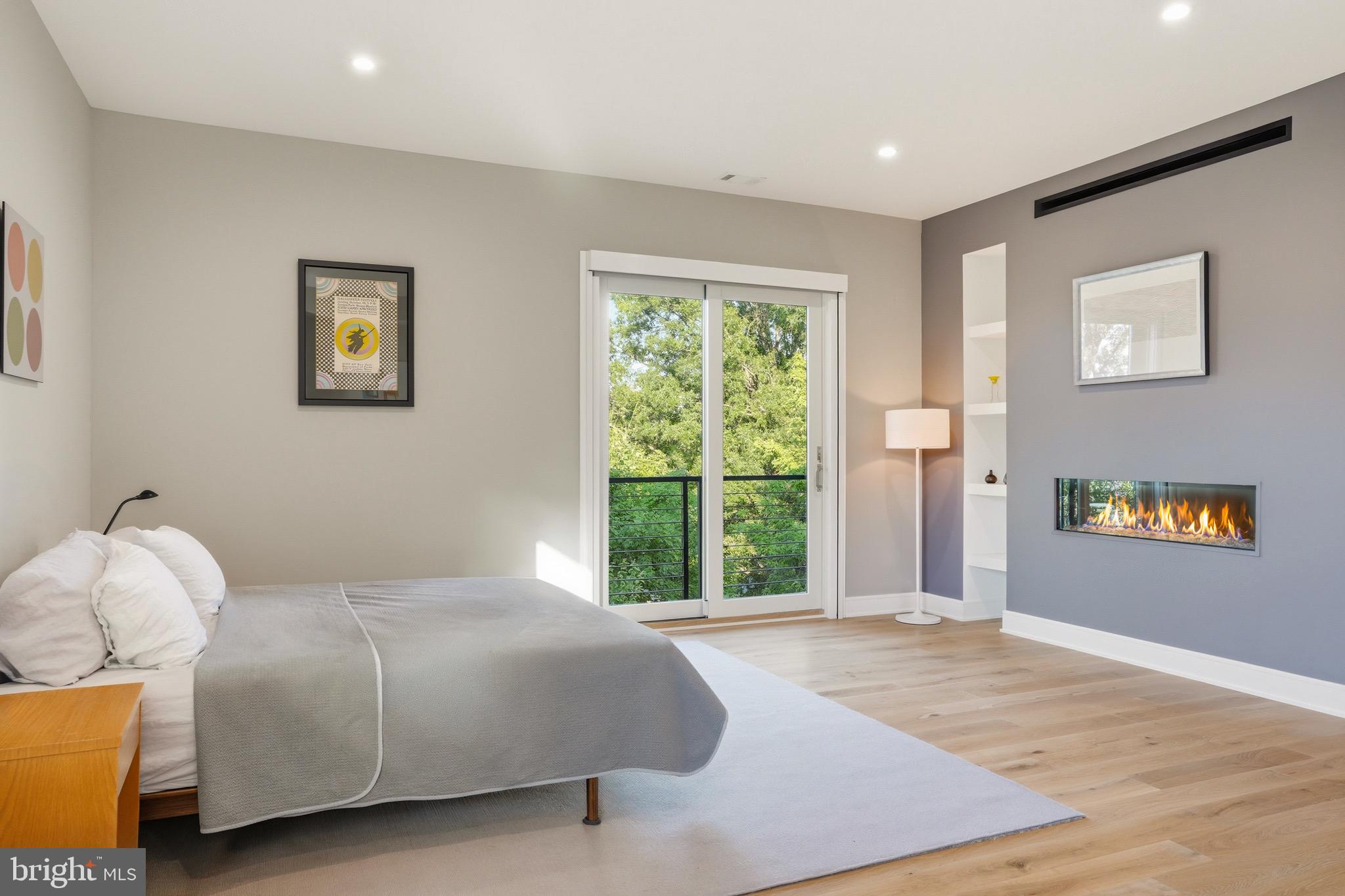 BROYHILLS MCLEAN ESTATES - Residential
