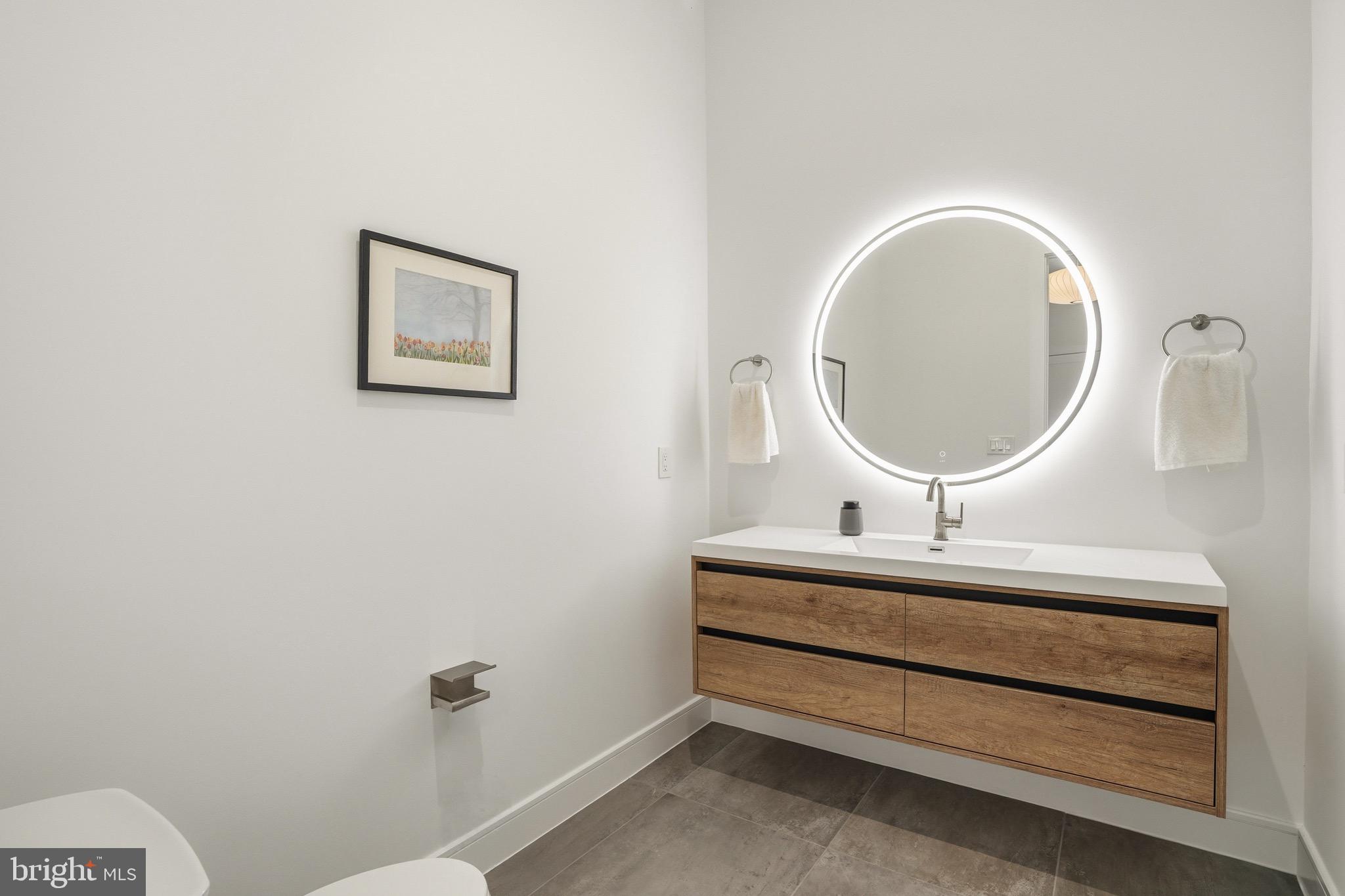 BROYHILLS MCLEAN ESTATES - Residential