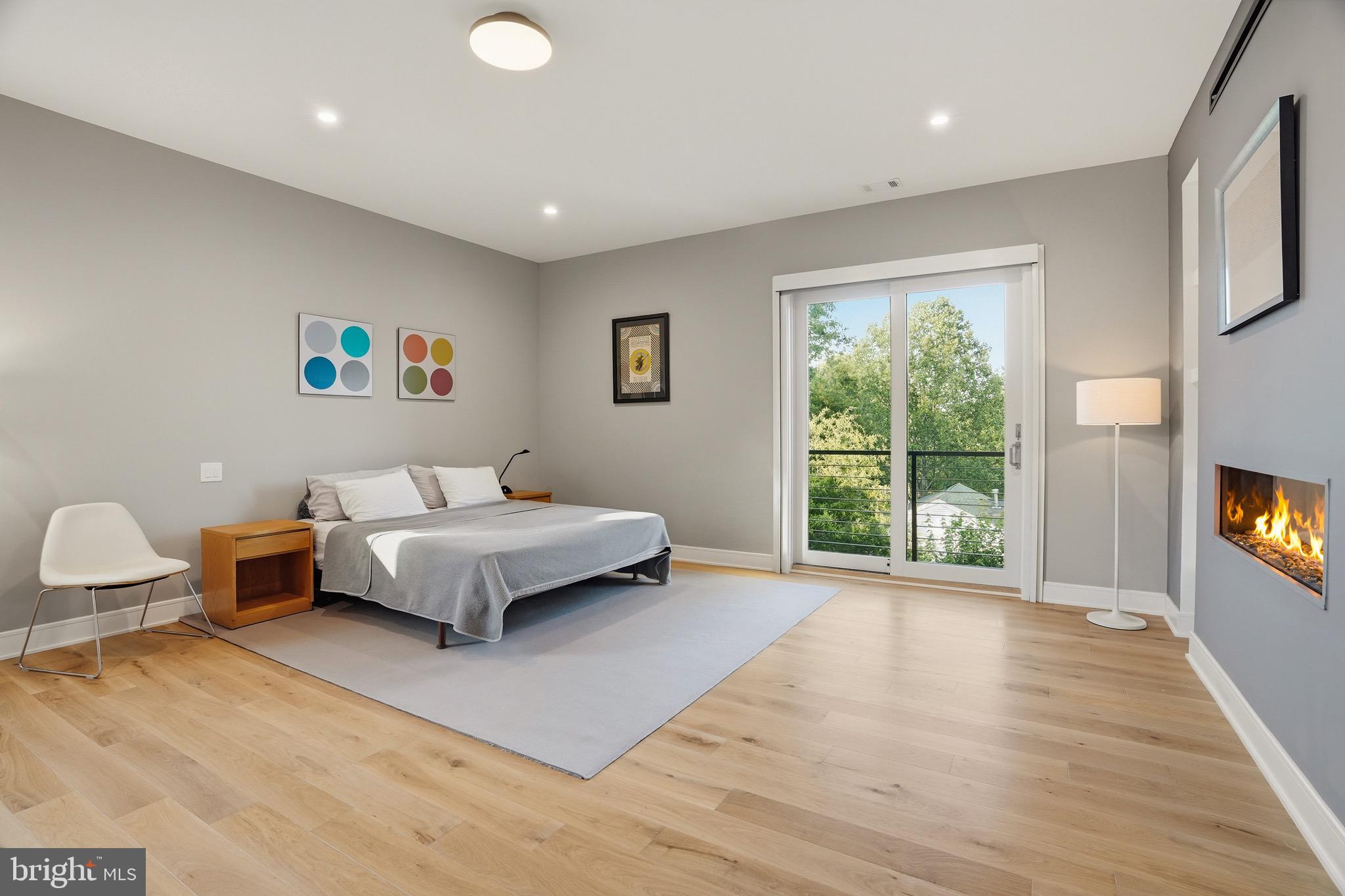 BROYHILLS MCLEAN ESTATES - Residential