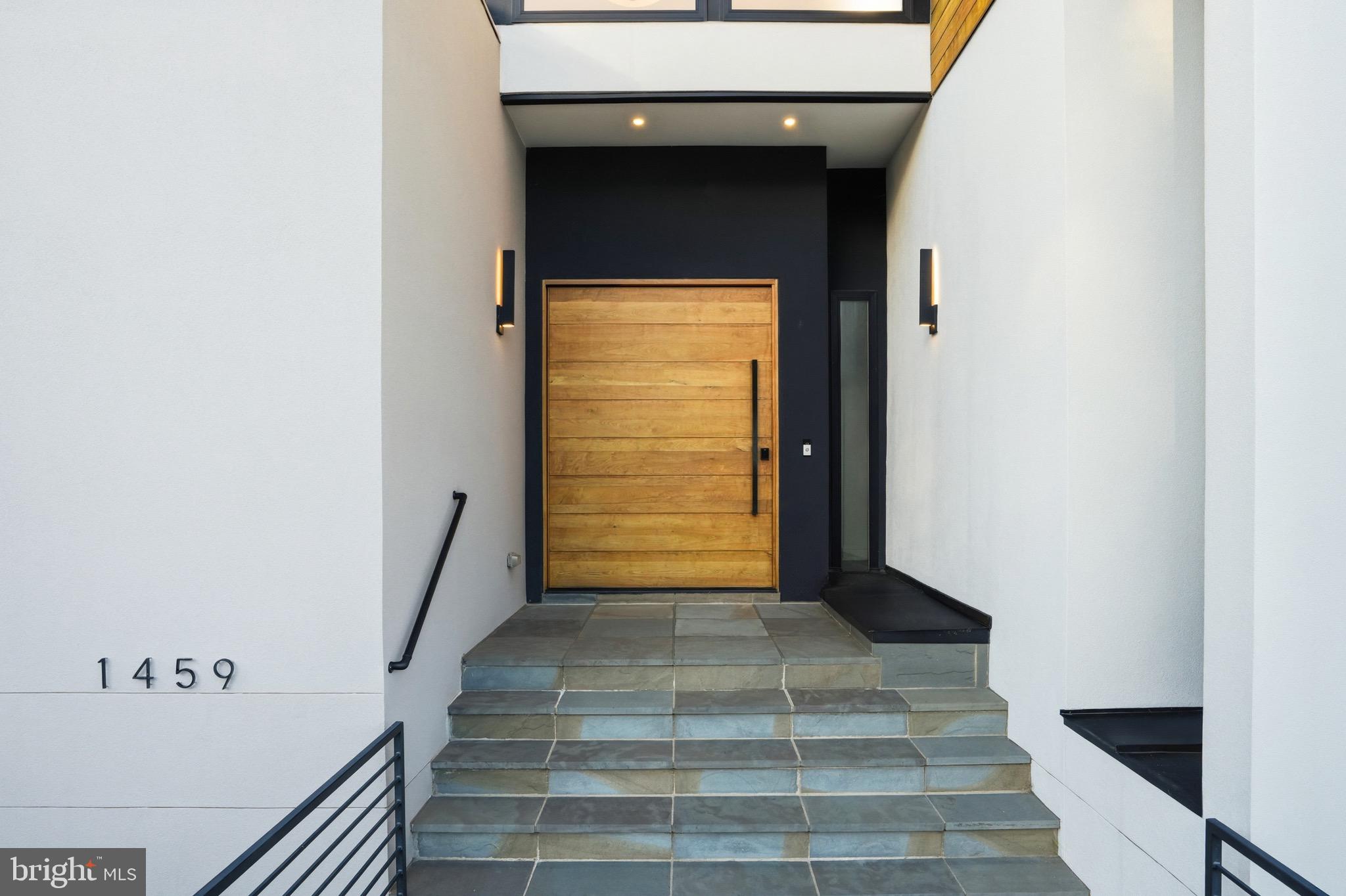 BROYHILLS MCLEAN ESTATES - Residential