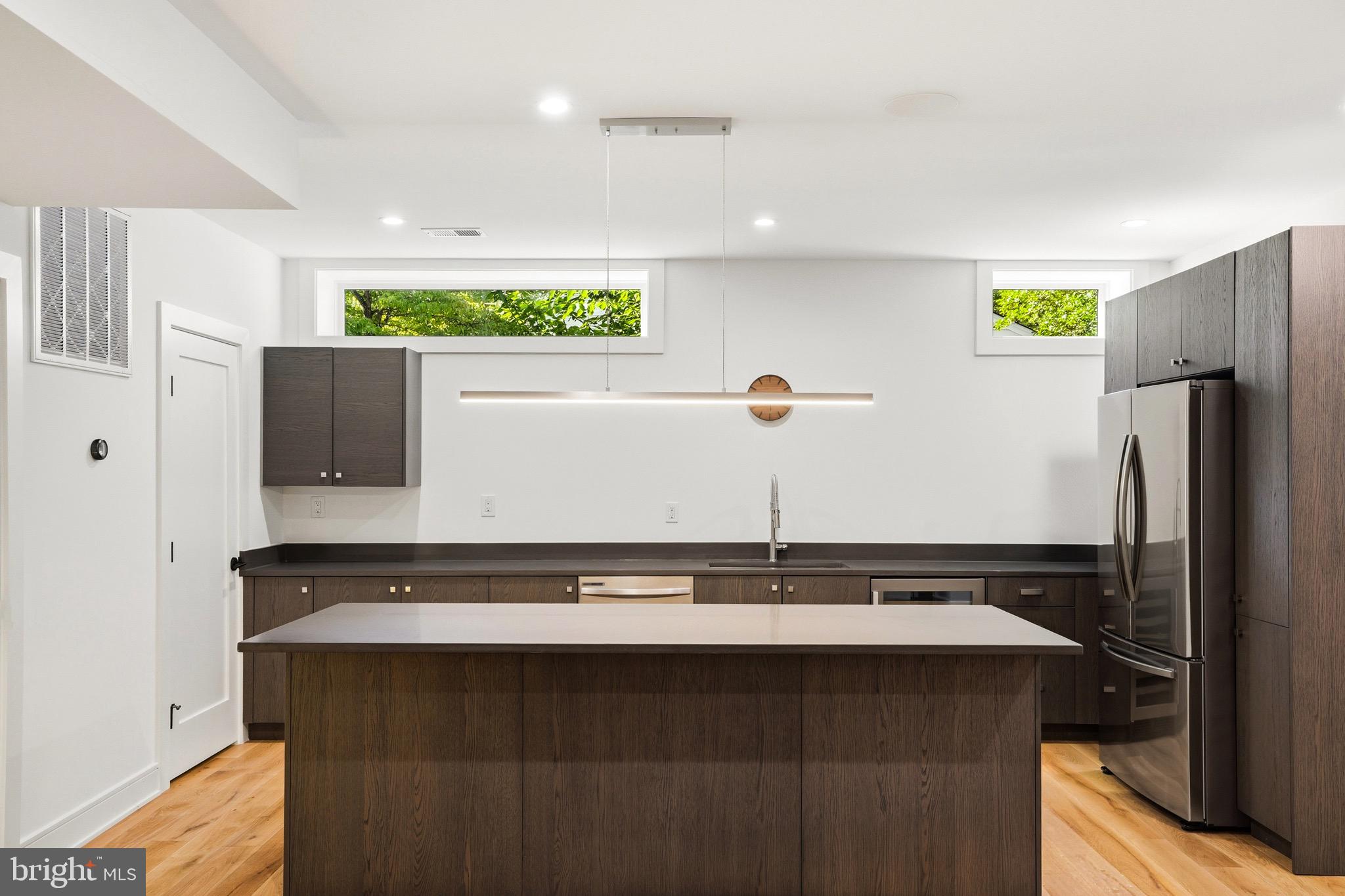 BROYHILLS MCLEAN ESTATES - Residential