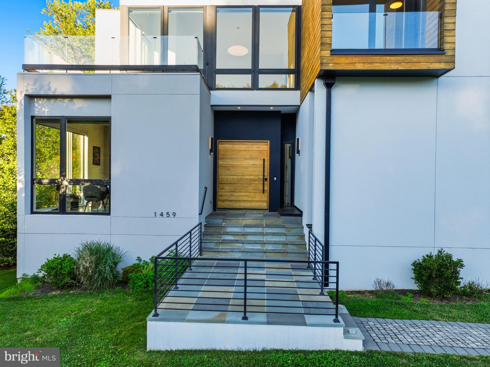 BROYHILLS MCLEAN ESTATES - Residential