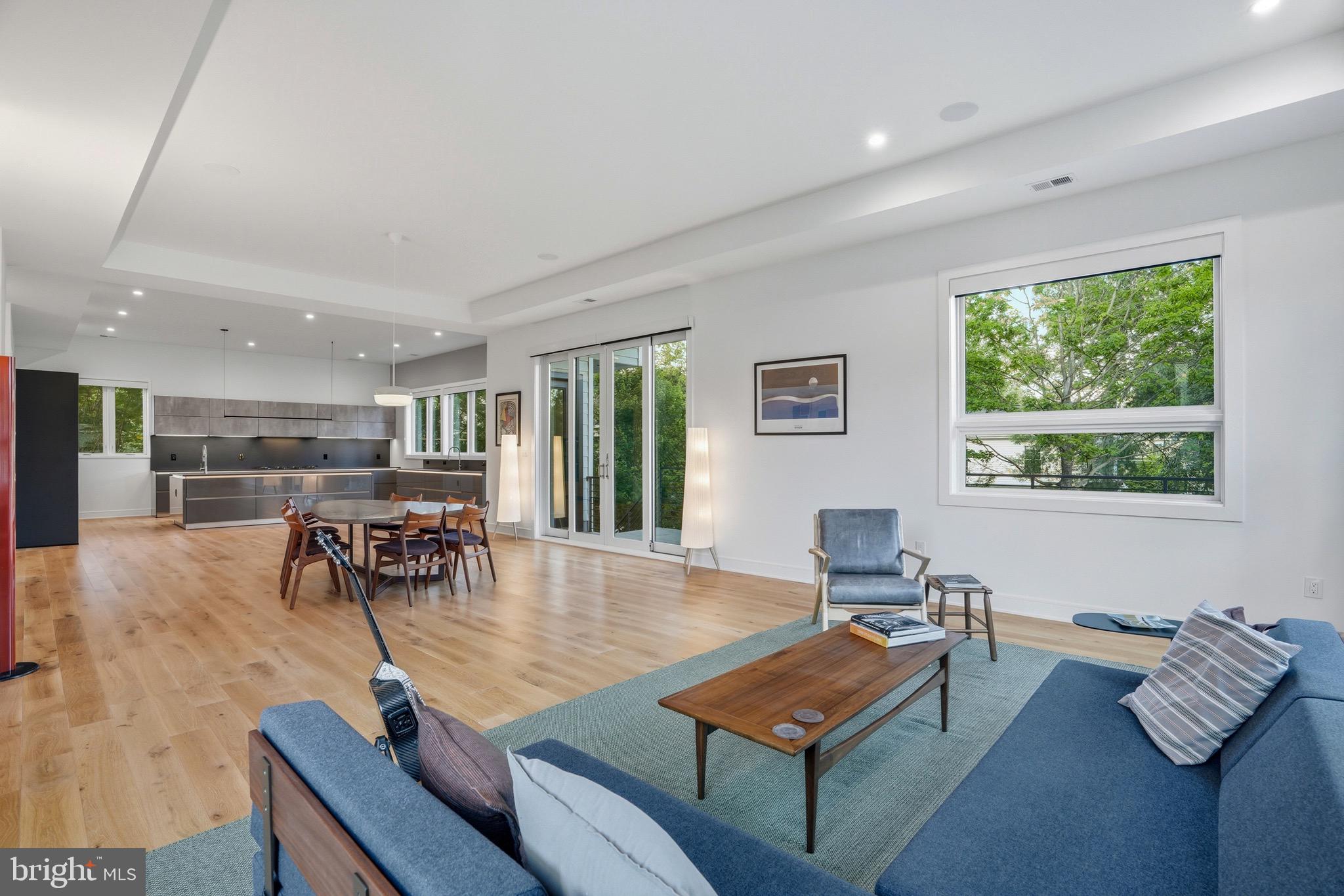 BROYHILLS MCLEAN ESTATES - Residential