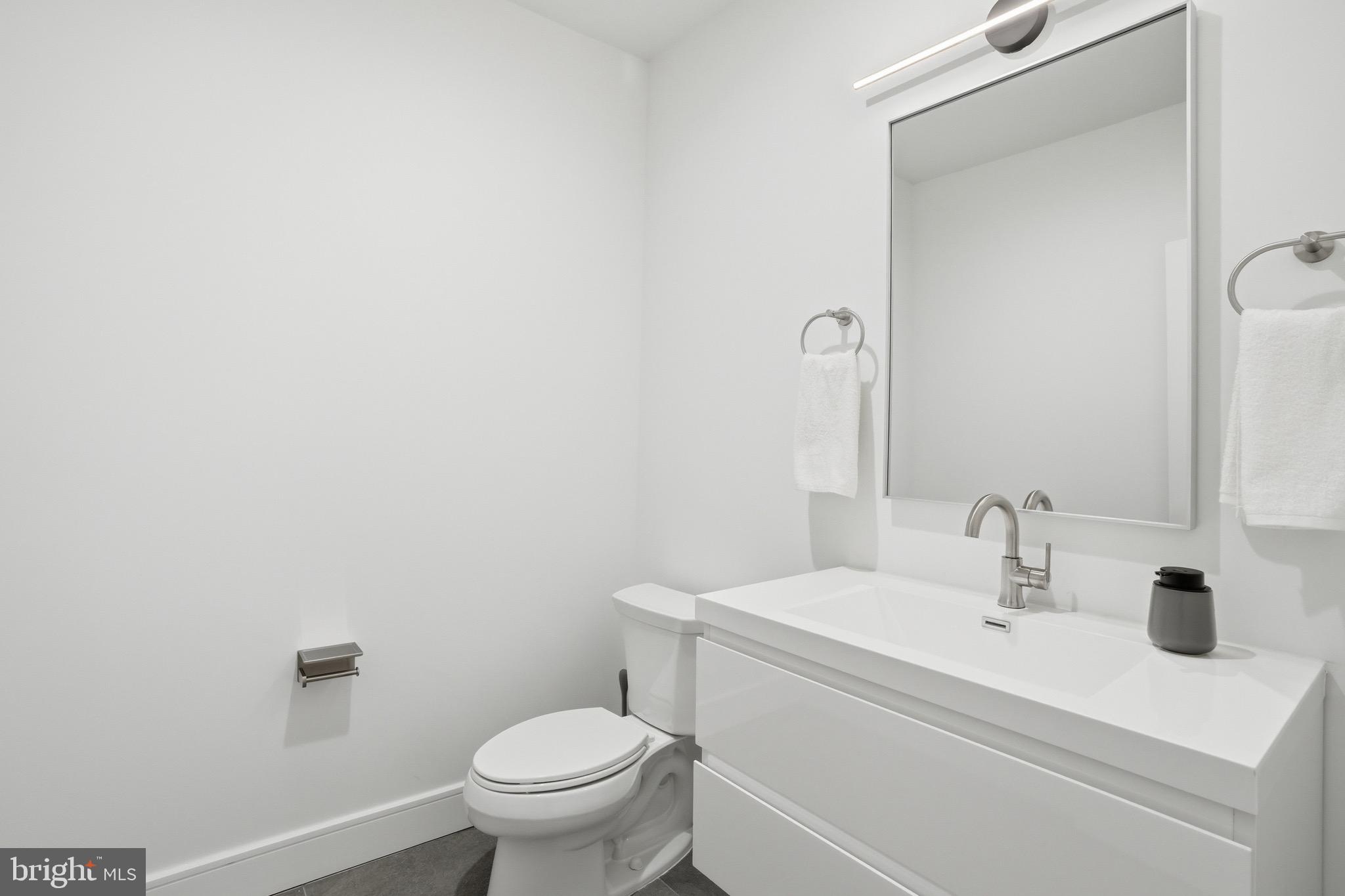 BROYHILLS MCLEAN ESTATES - Residential