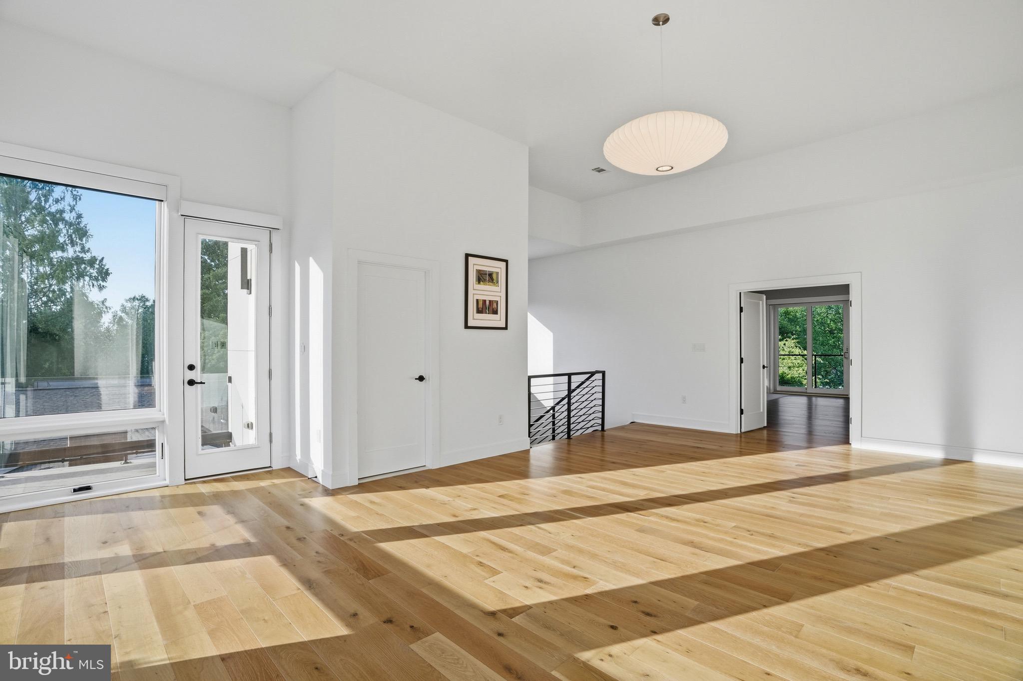 BROYHILLS MCLEAN ESTATES - Residential