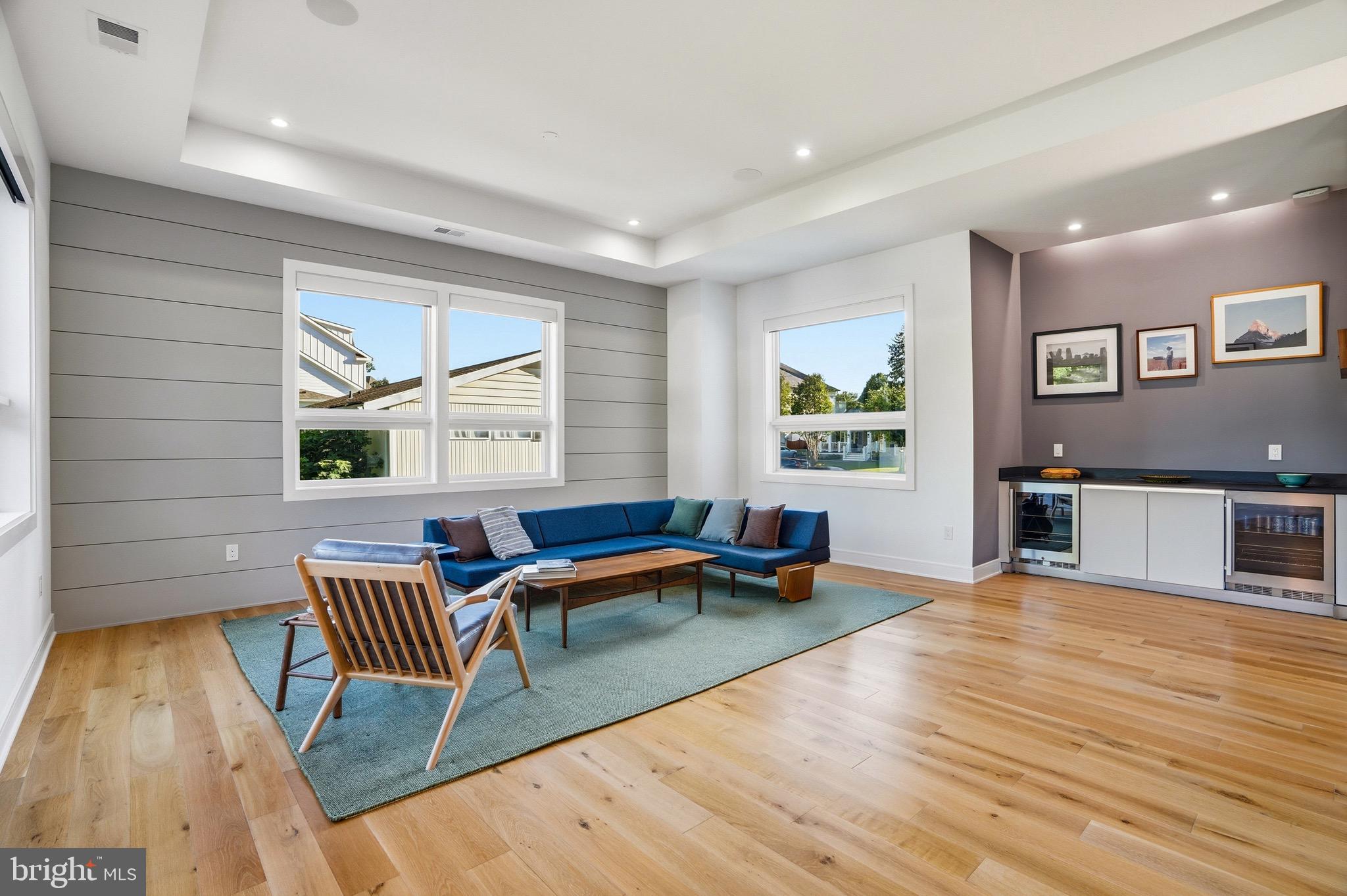 BROYHILLS MCLEAN ESTATES - Residential