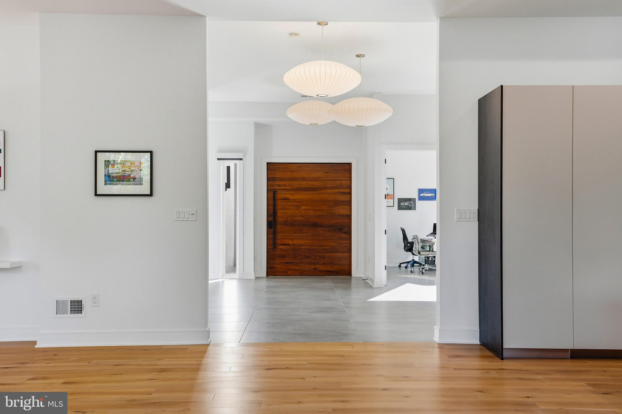 BROYHILLS MCLEAN ESTATES - Residential