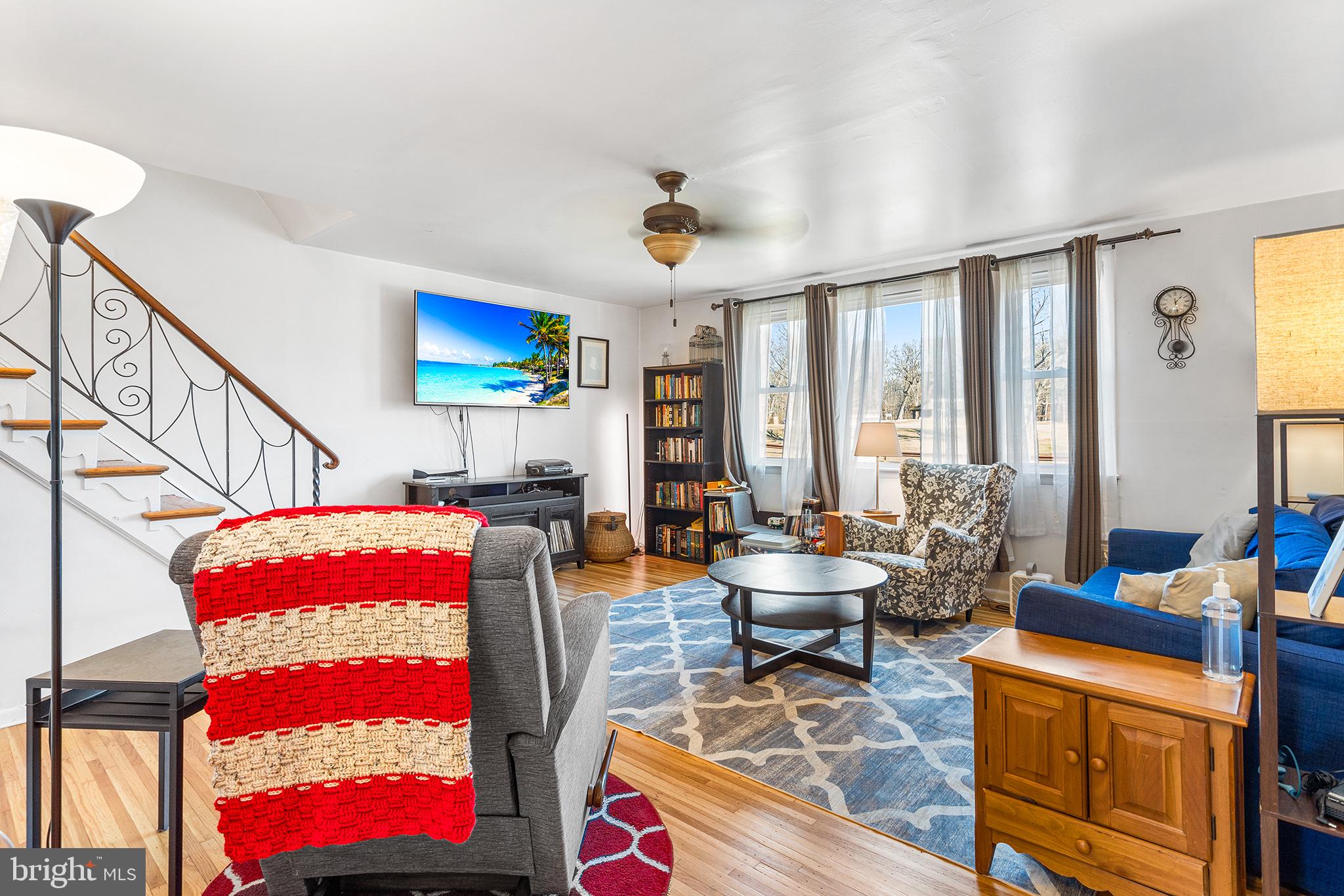 ROXBOROUGH - Residential
