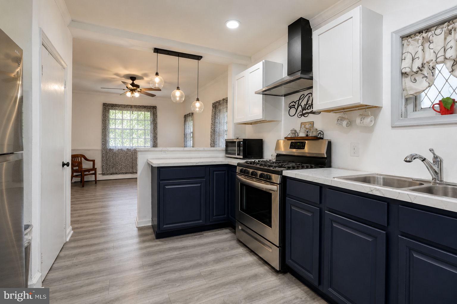 FOX CHASE - Residential