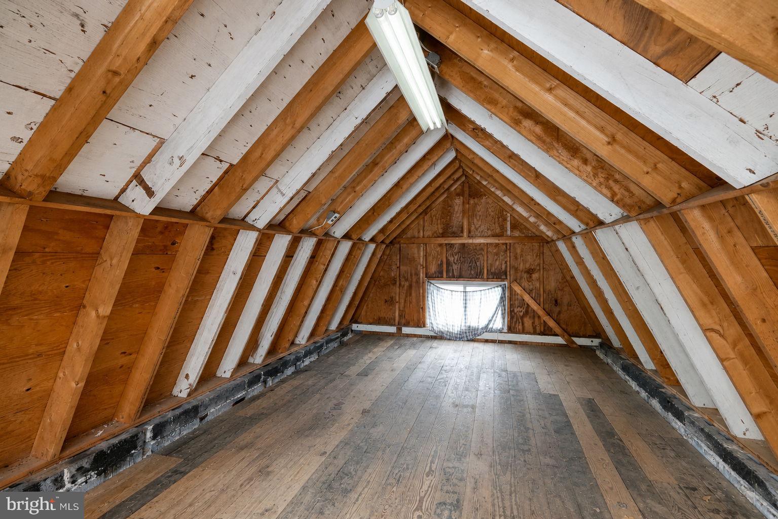 FOX CHASE - Residential